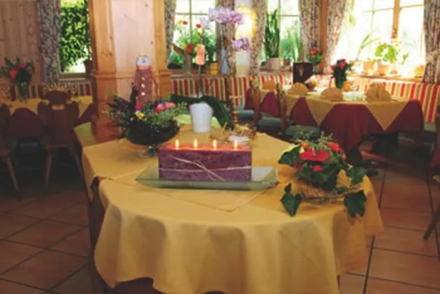 Restaurant/places to eat in Hotel Mair Am Bach