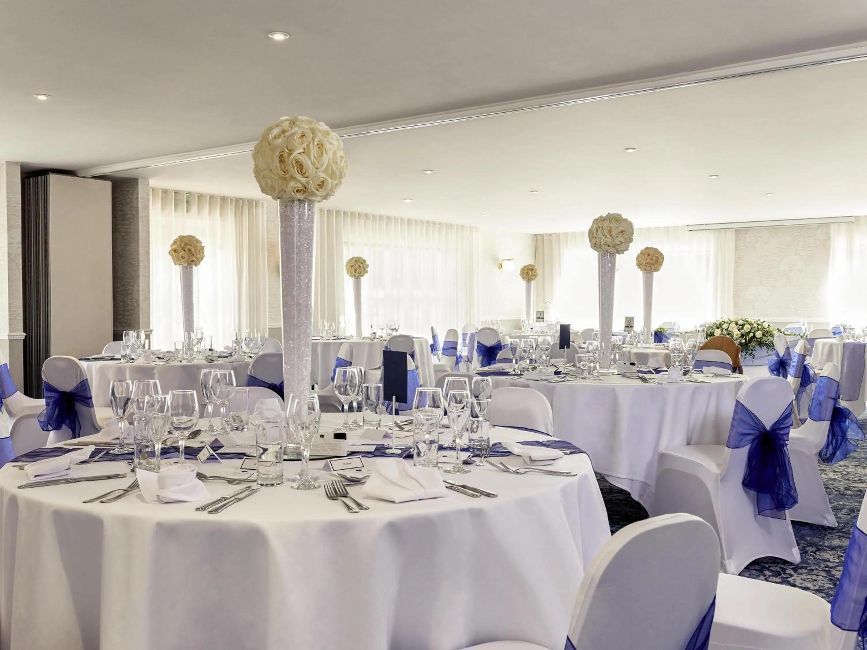 wedding in Mercure Thame Lambert Hotel