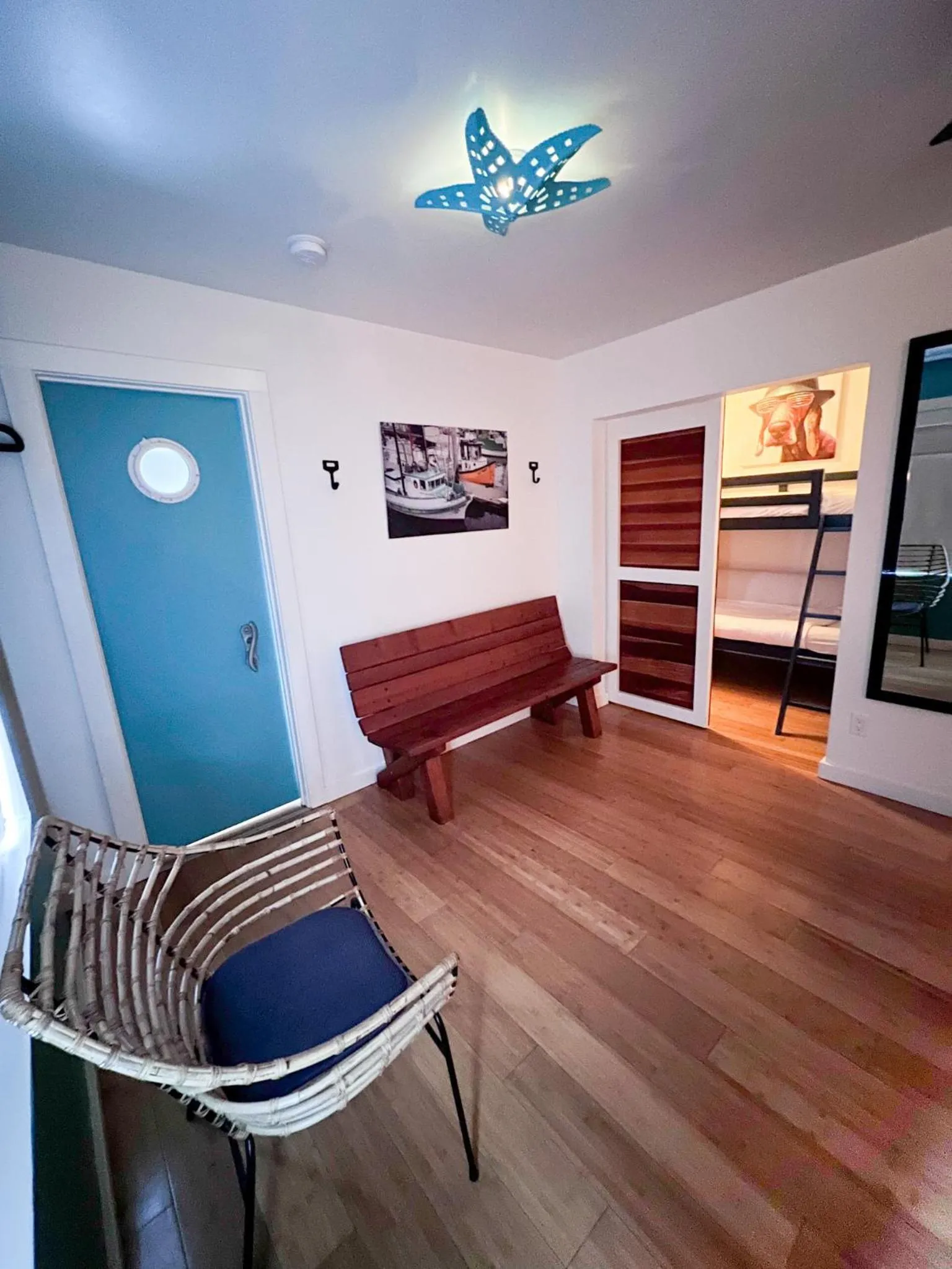 Photo of the whole room in Haley Hotel