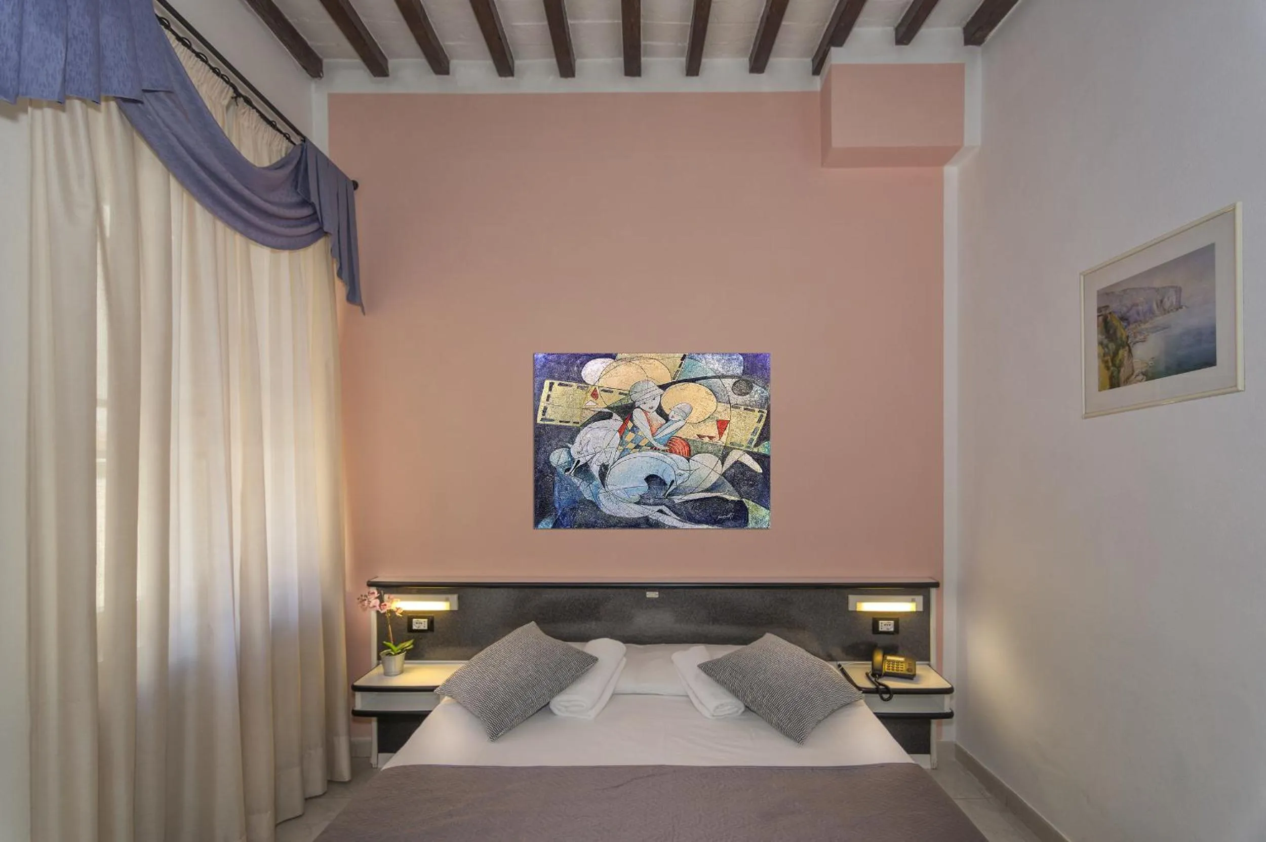 Photo of the whole room, Bed in Hotel Amalfitana