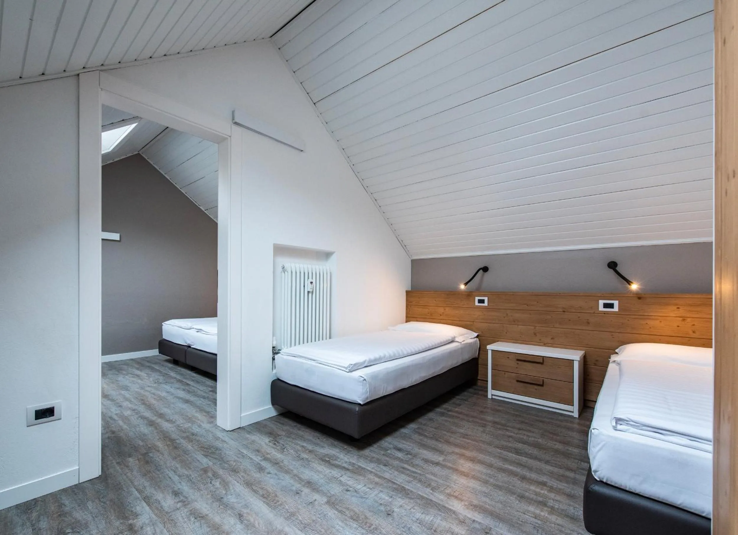 Bedroom, Bed in Residence Contrin