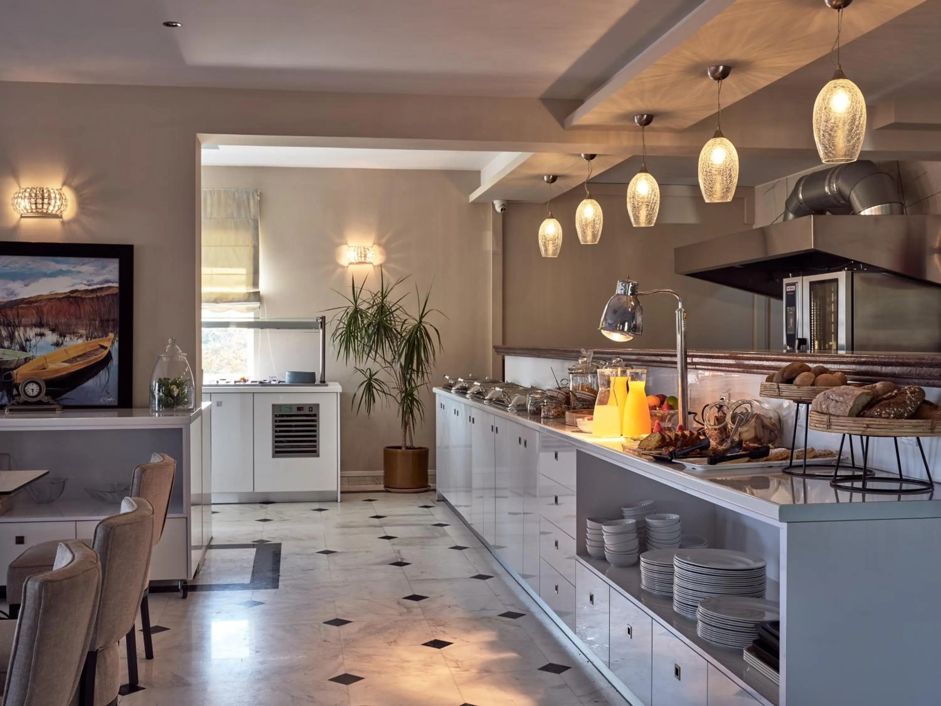 Breakfast in Windmill Hotel