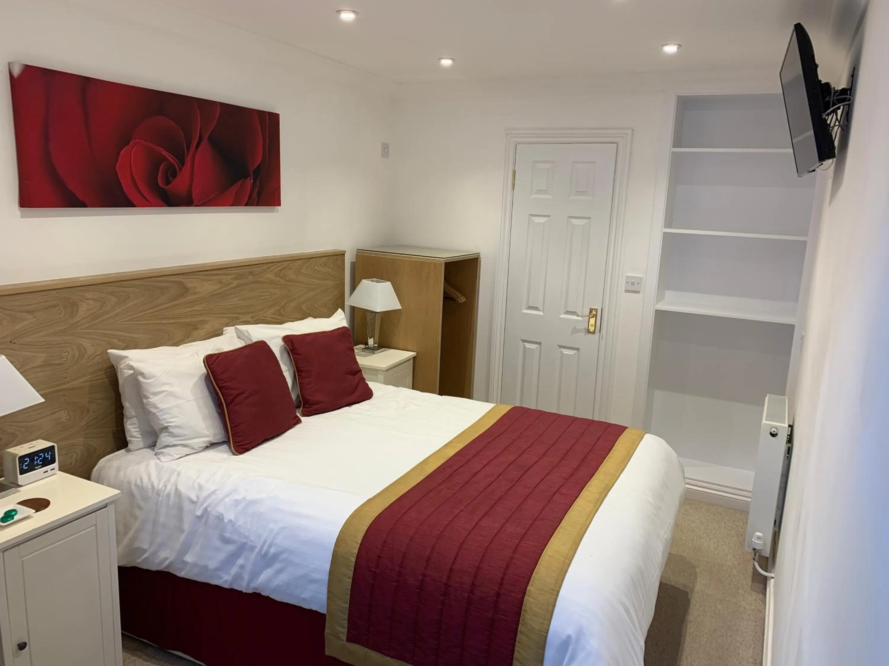 Bed in Avonpark House