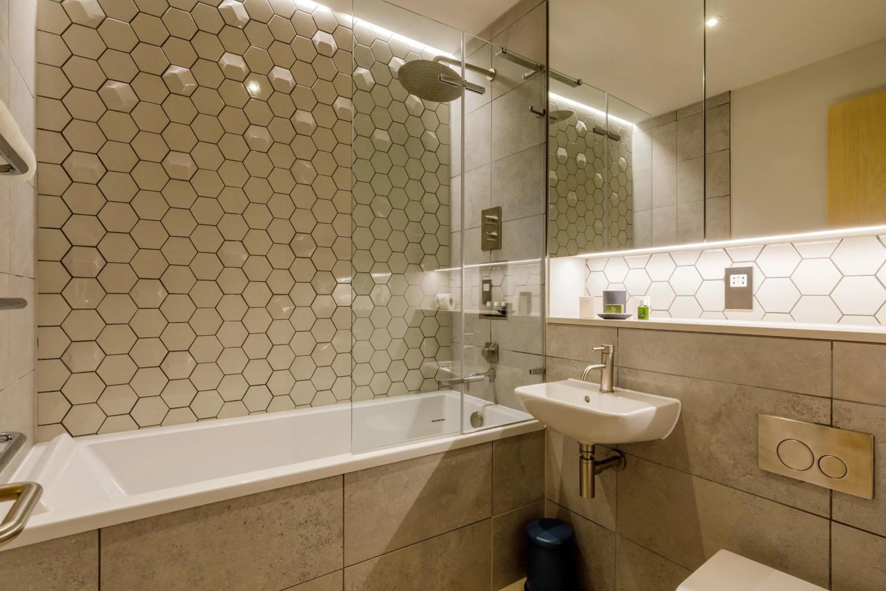 Bathroom in Feldon Valley