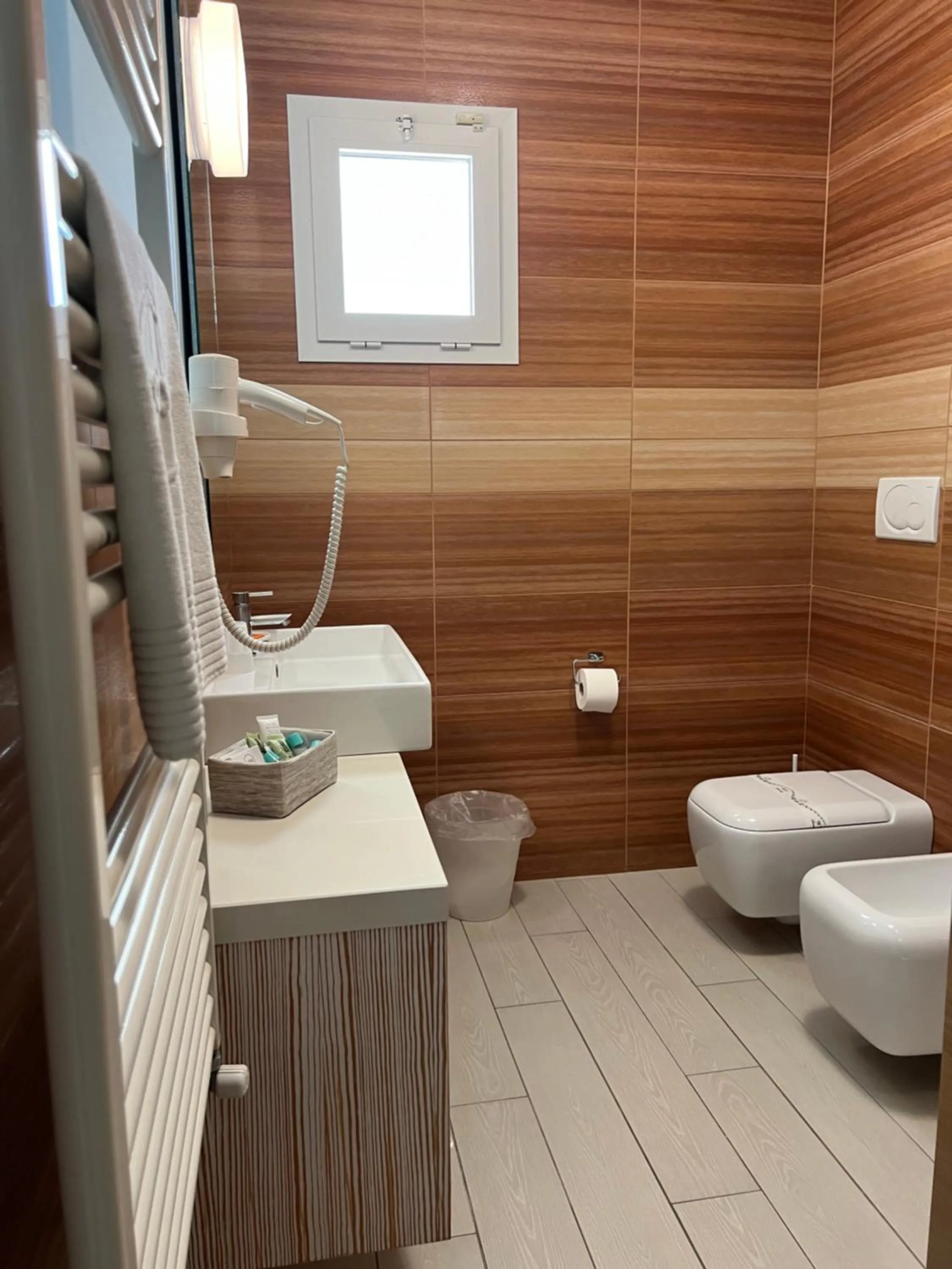 Toilet in Tabù Hotel