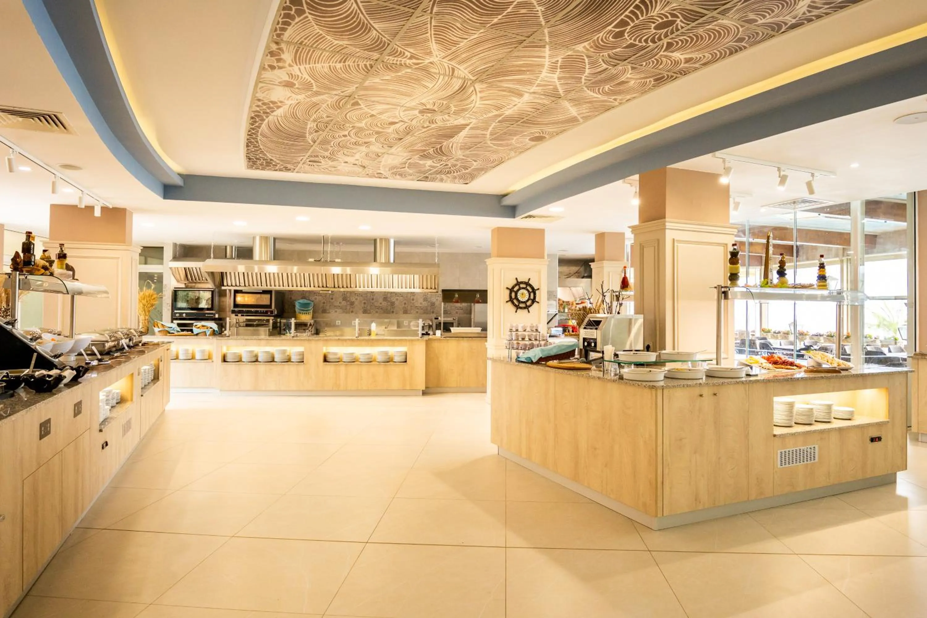 Royal Bay Resort & Aqua Park - All Inclusive and Free beach accsess