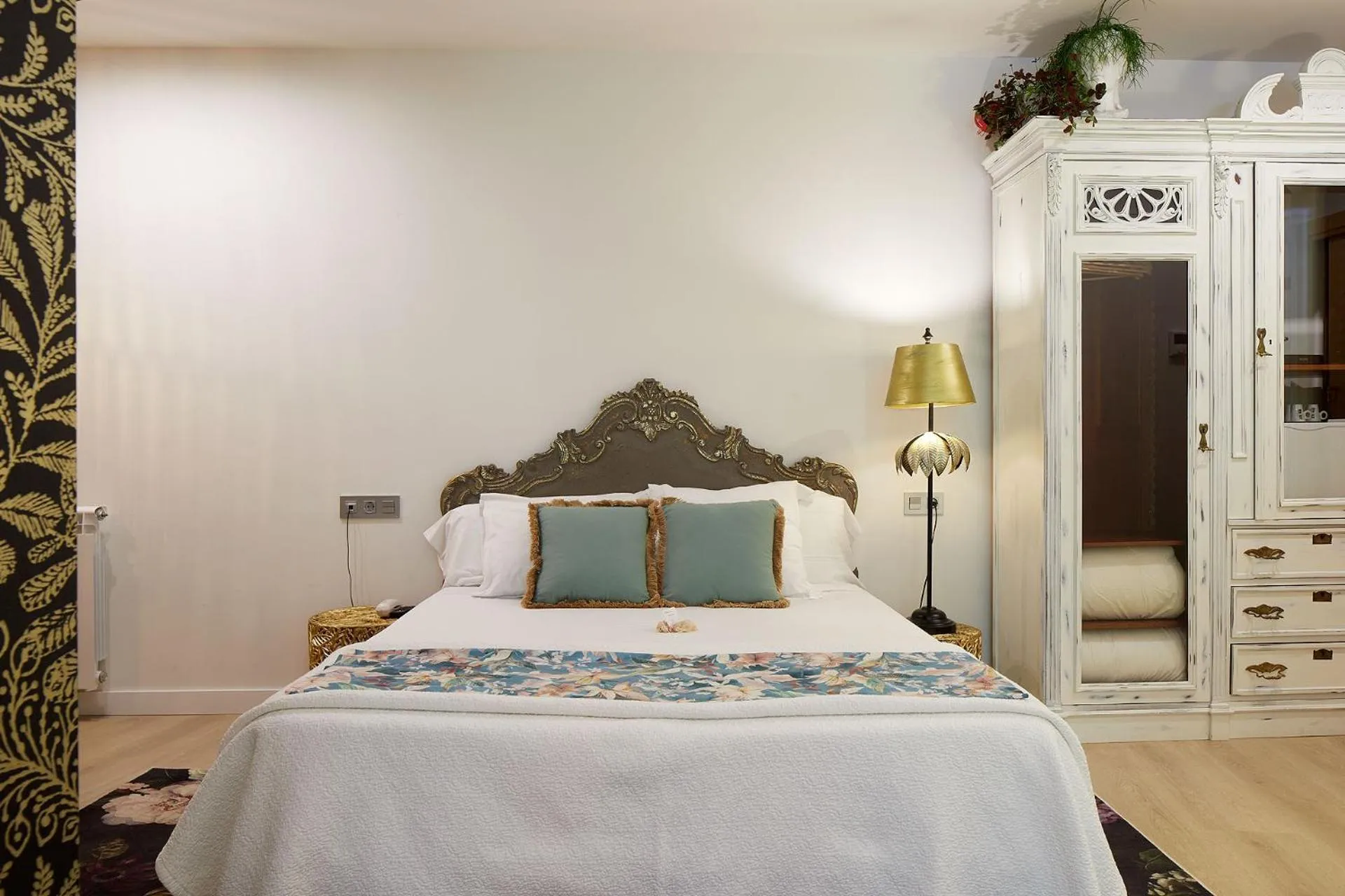 Bedroom in Hotel Boutique Txanka Erreka PARKING INCLUIDO