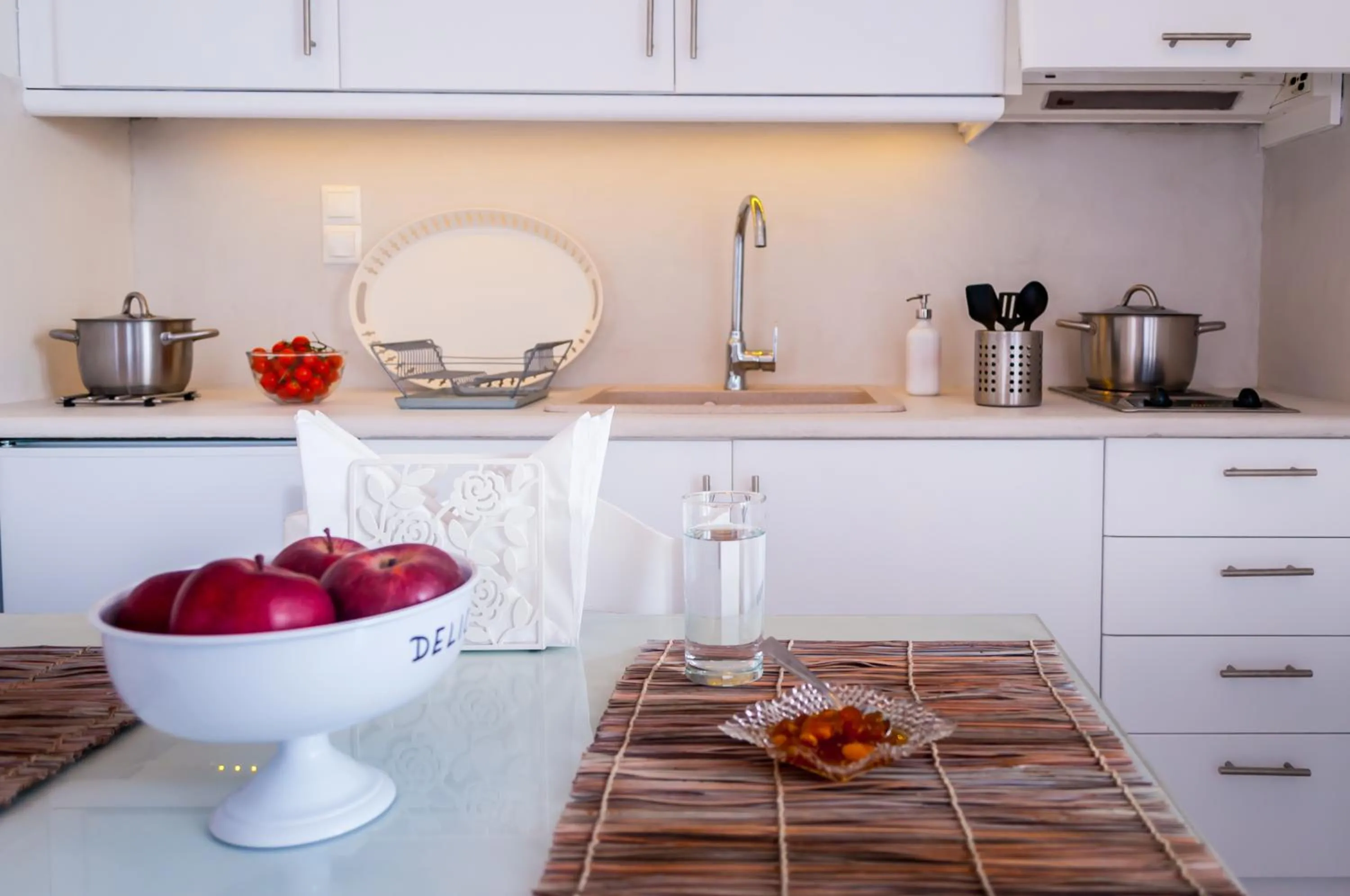 Kitchen or kitchenette in Milos Bay Suites