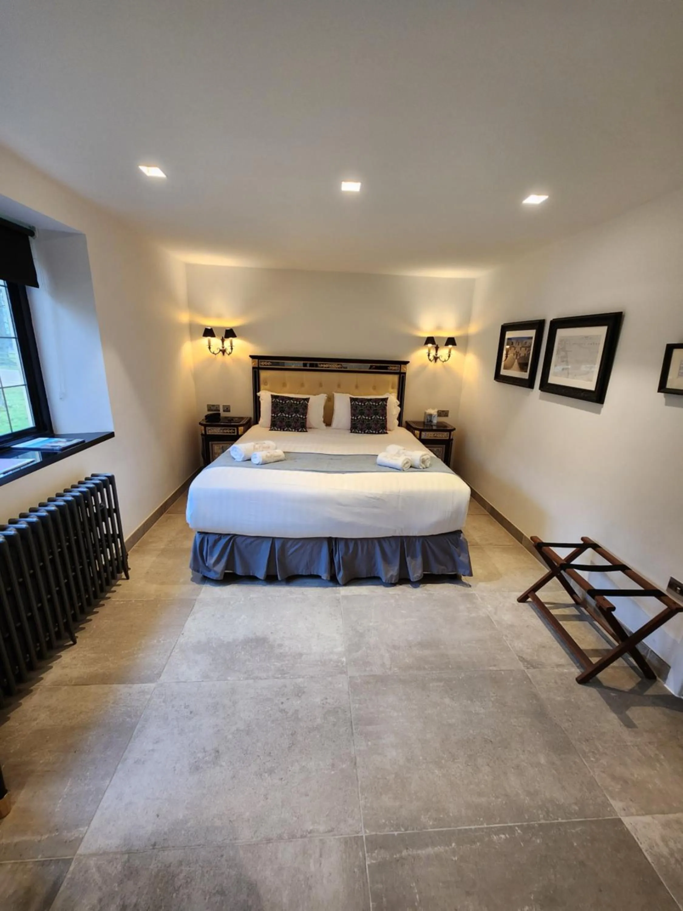 Bed in Weston Manor Hotel