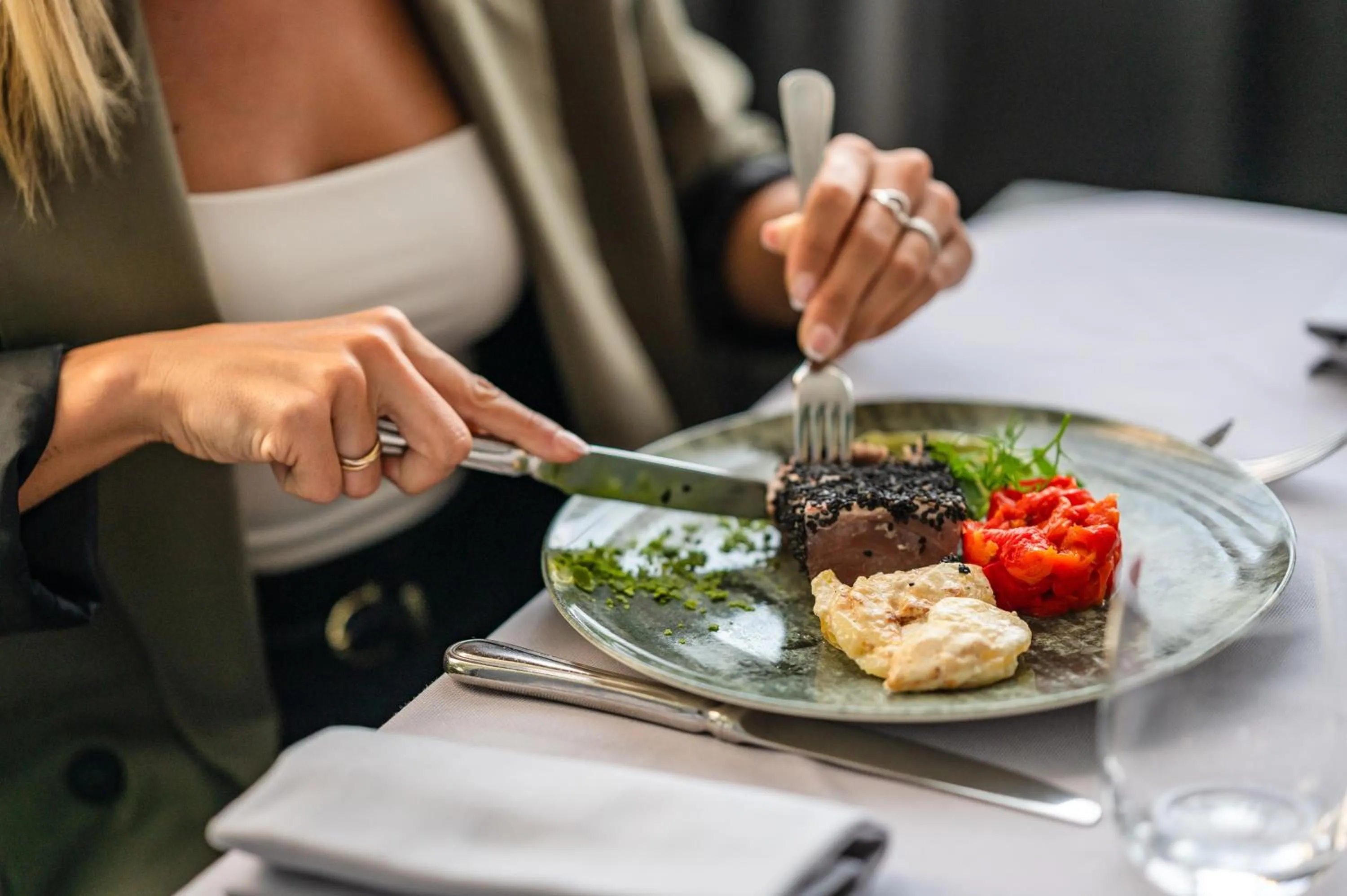 Restaurant/places to eat in Hotel Europa