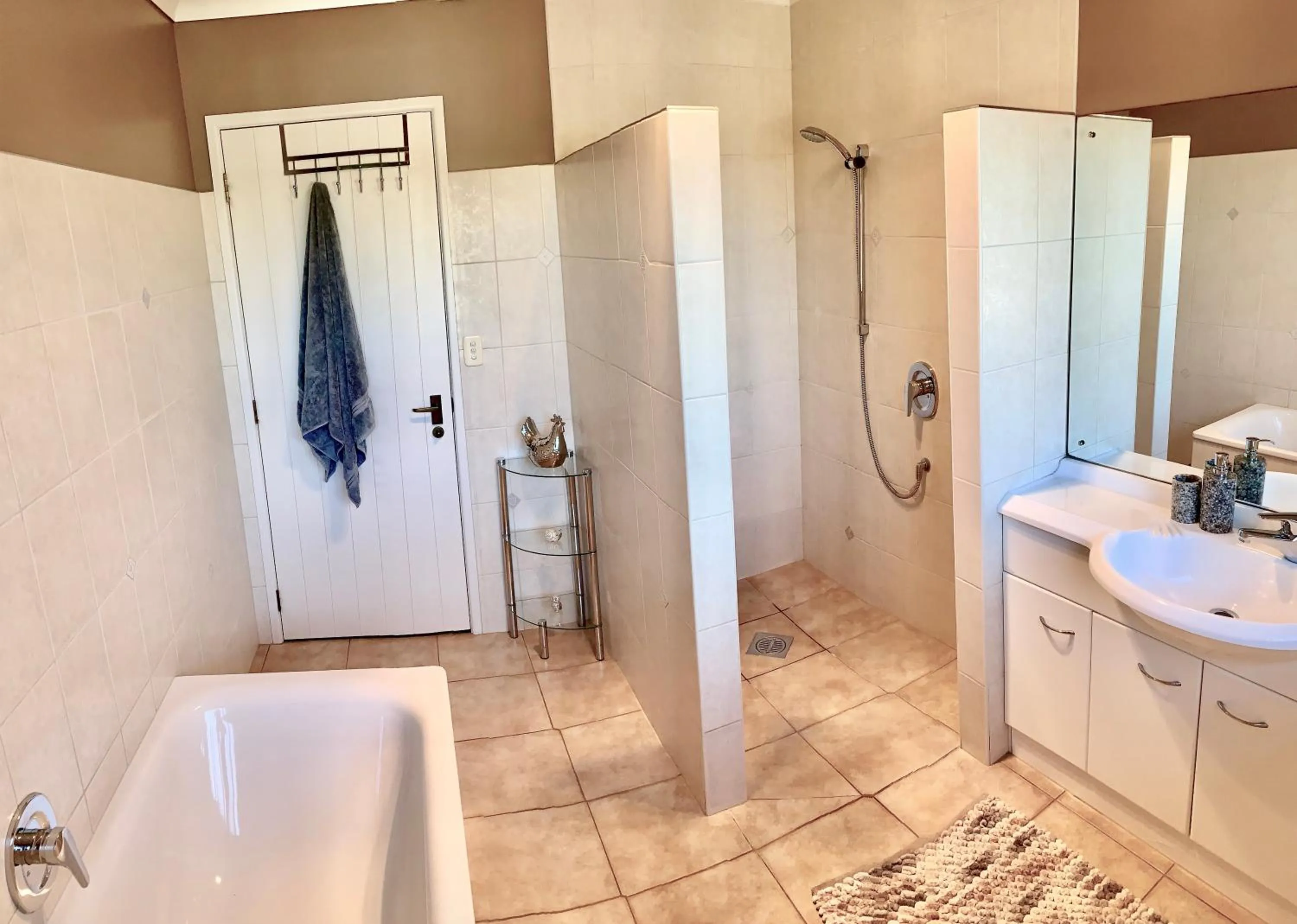 Shower in Heaven's Rest B&B