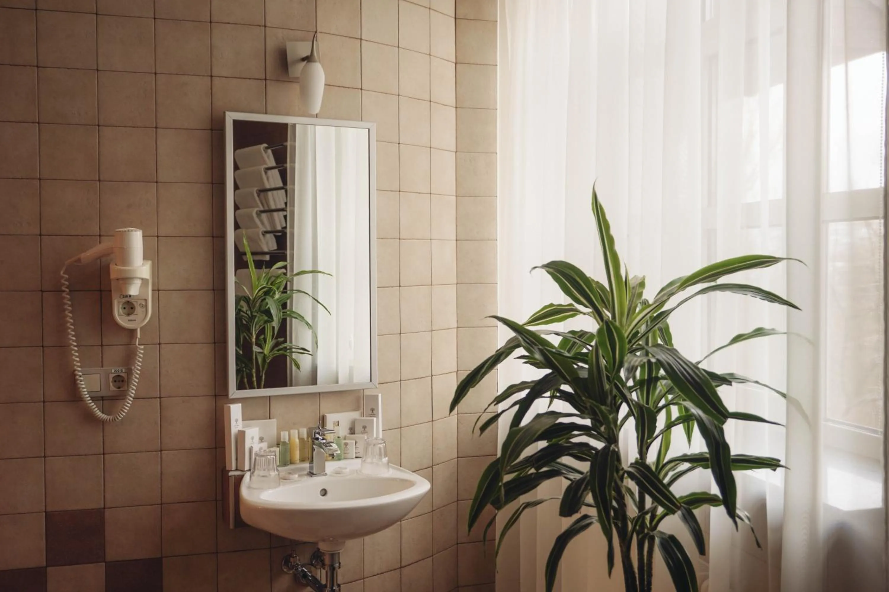 Bathroom in Park-Hotel Golosievo