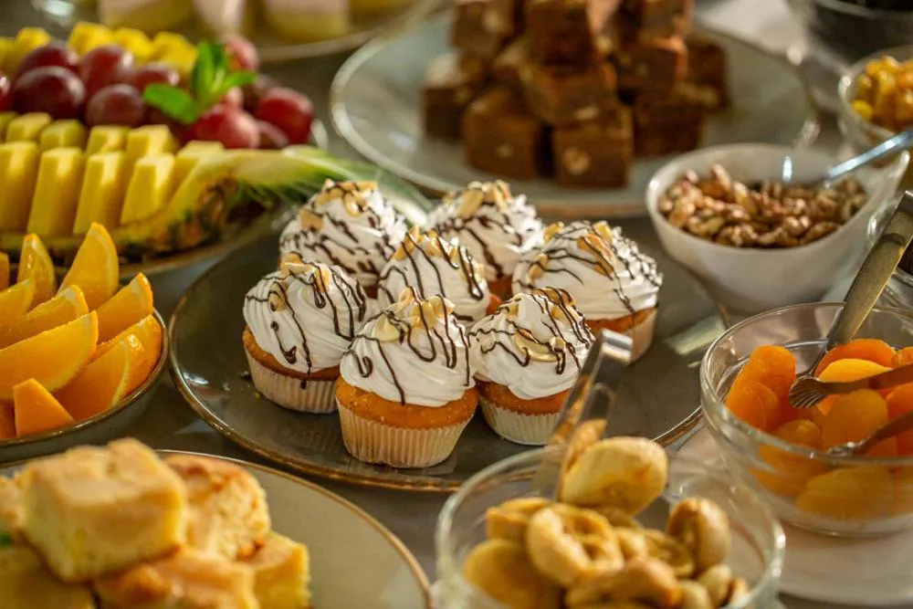 Restaurant/places to eat in Park-Hotel Golosievo