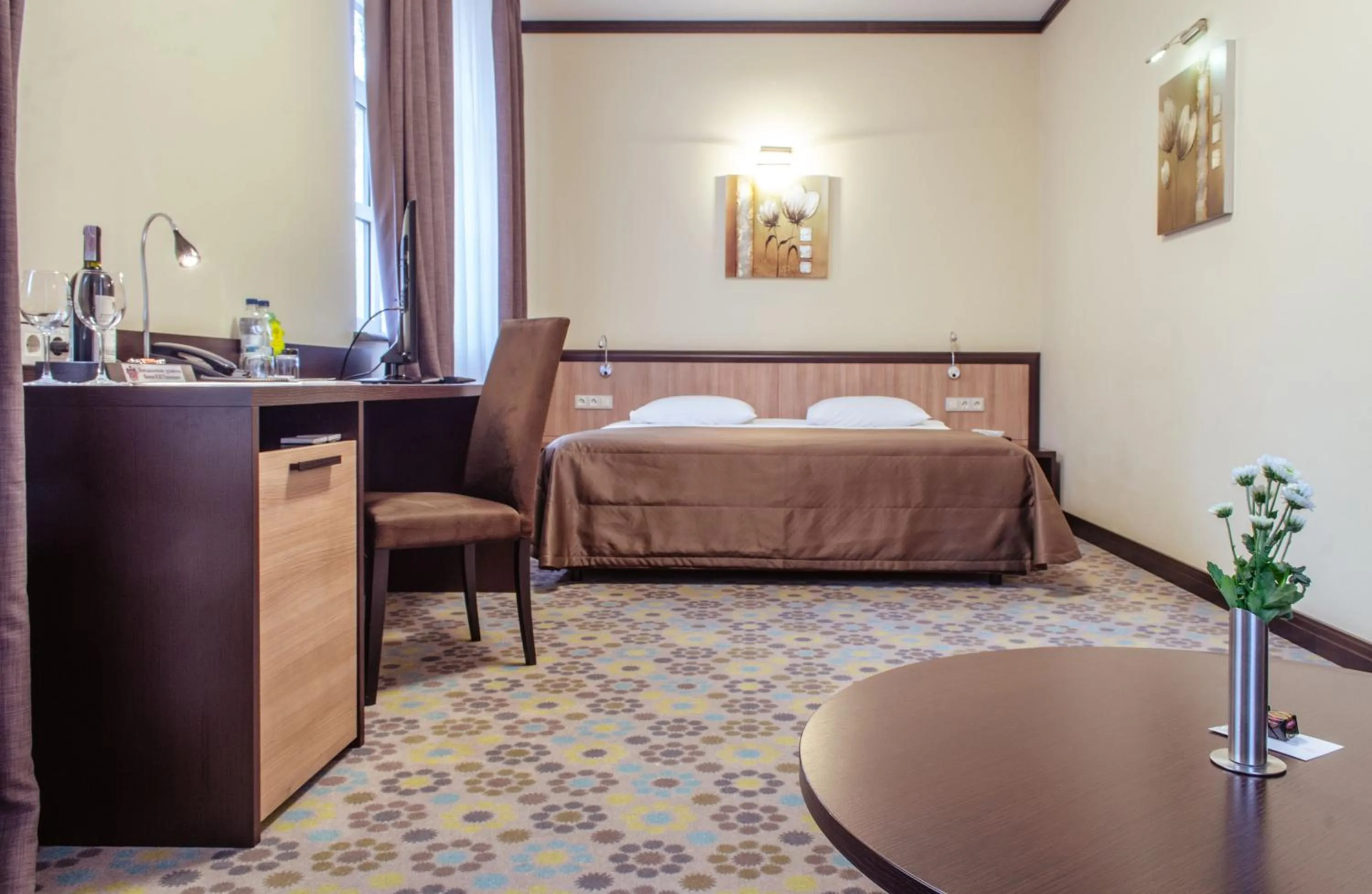 Photo of the whole room, Bed in Park-Hotel Golosievo