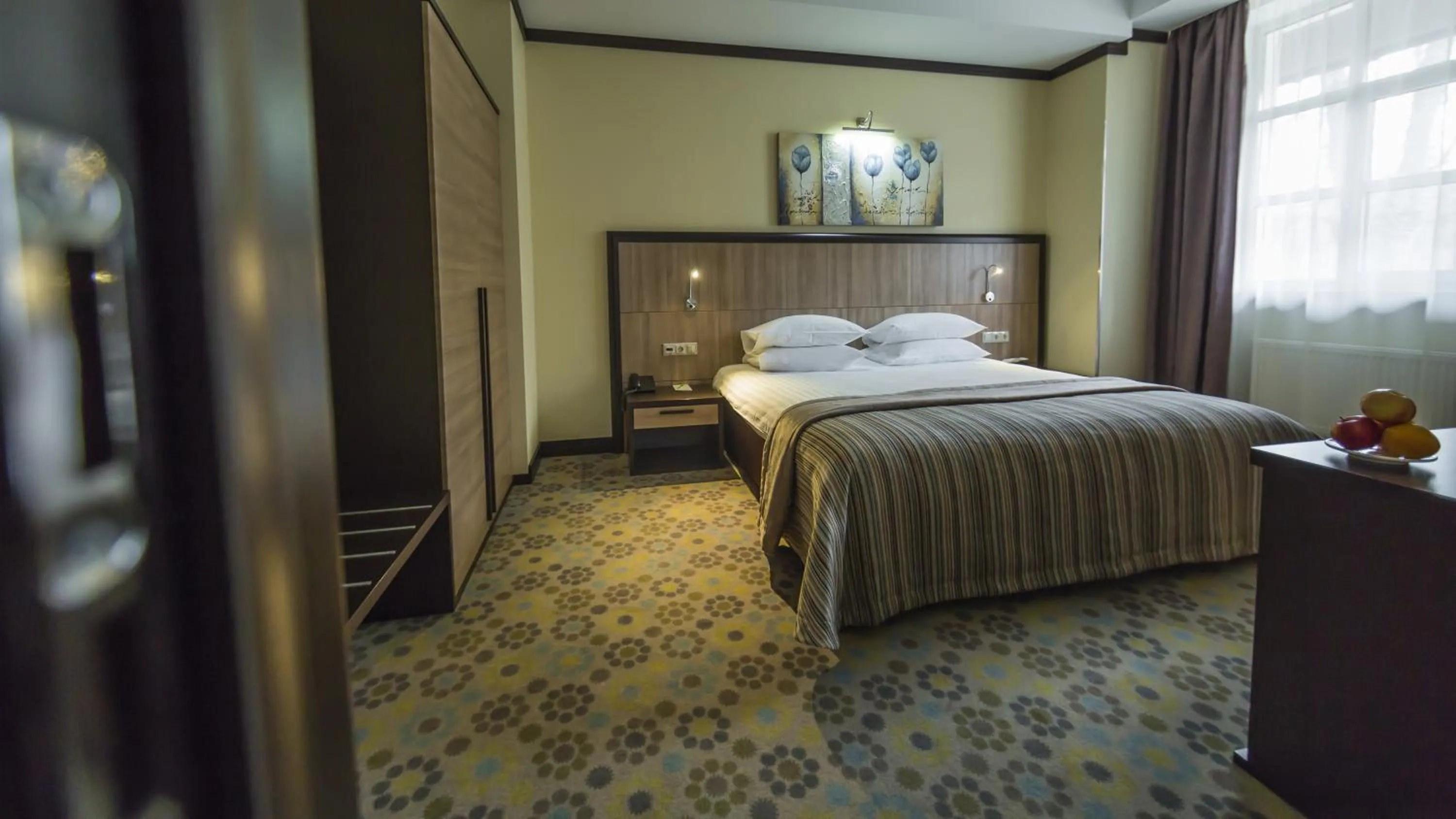 Photo of the whole room, Bed in Park-Hotel Golosievo