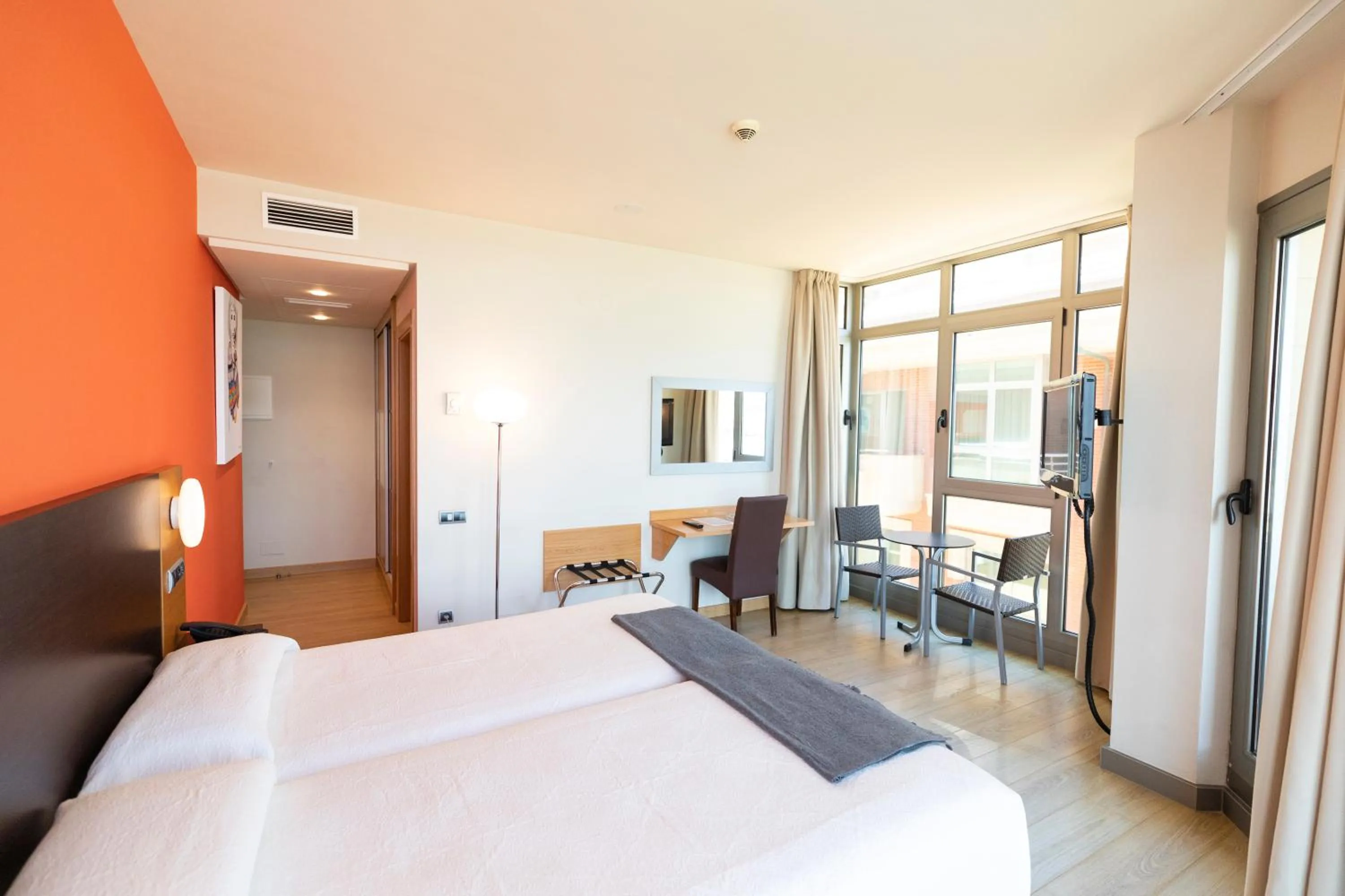 Bed in Hotel Marítimo Ris con garaje