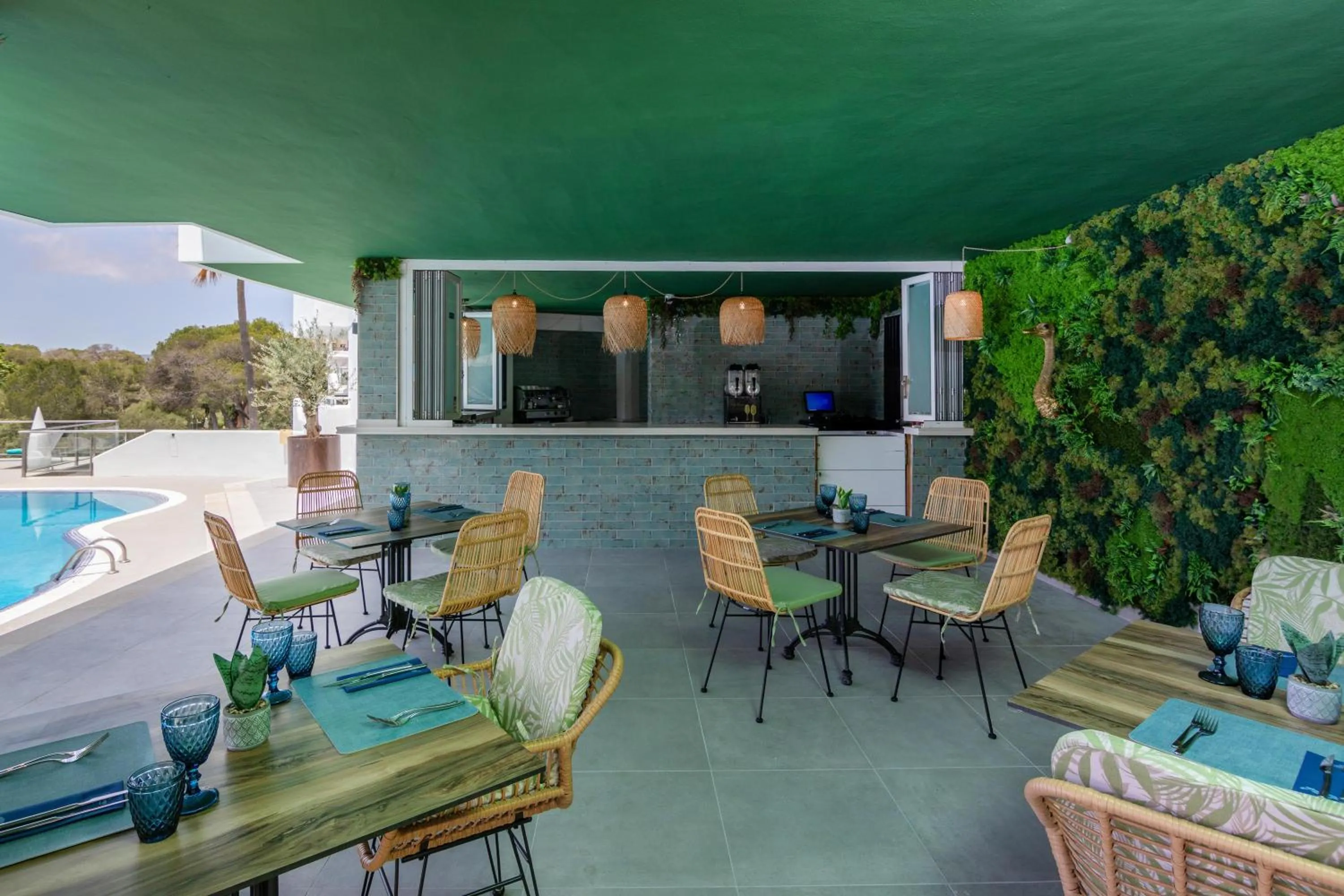 Lounge or bar in MarSenses Natura Olea Hotel - Adults Only