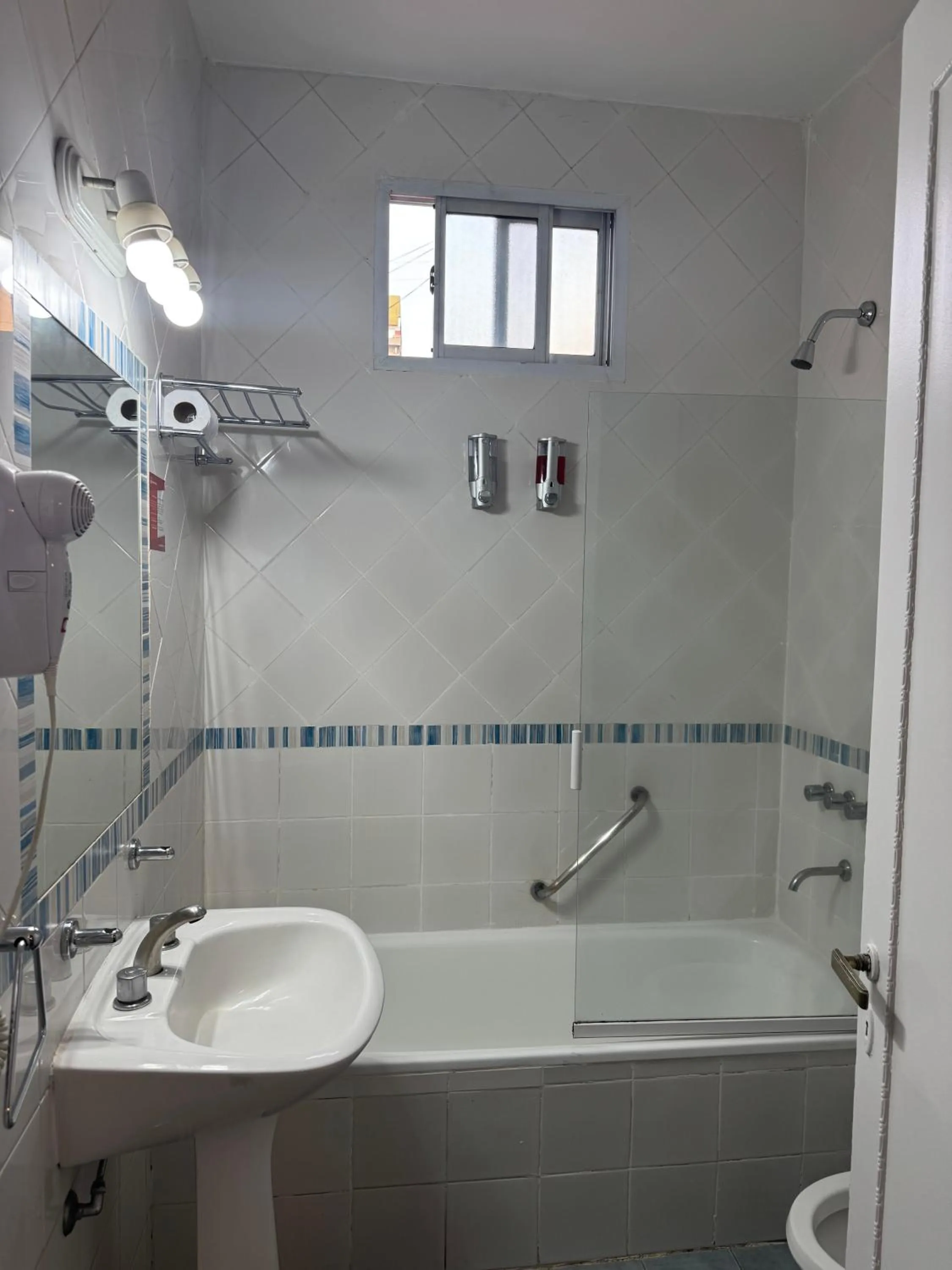 Bathroom in Hotel Lyon by MH