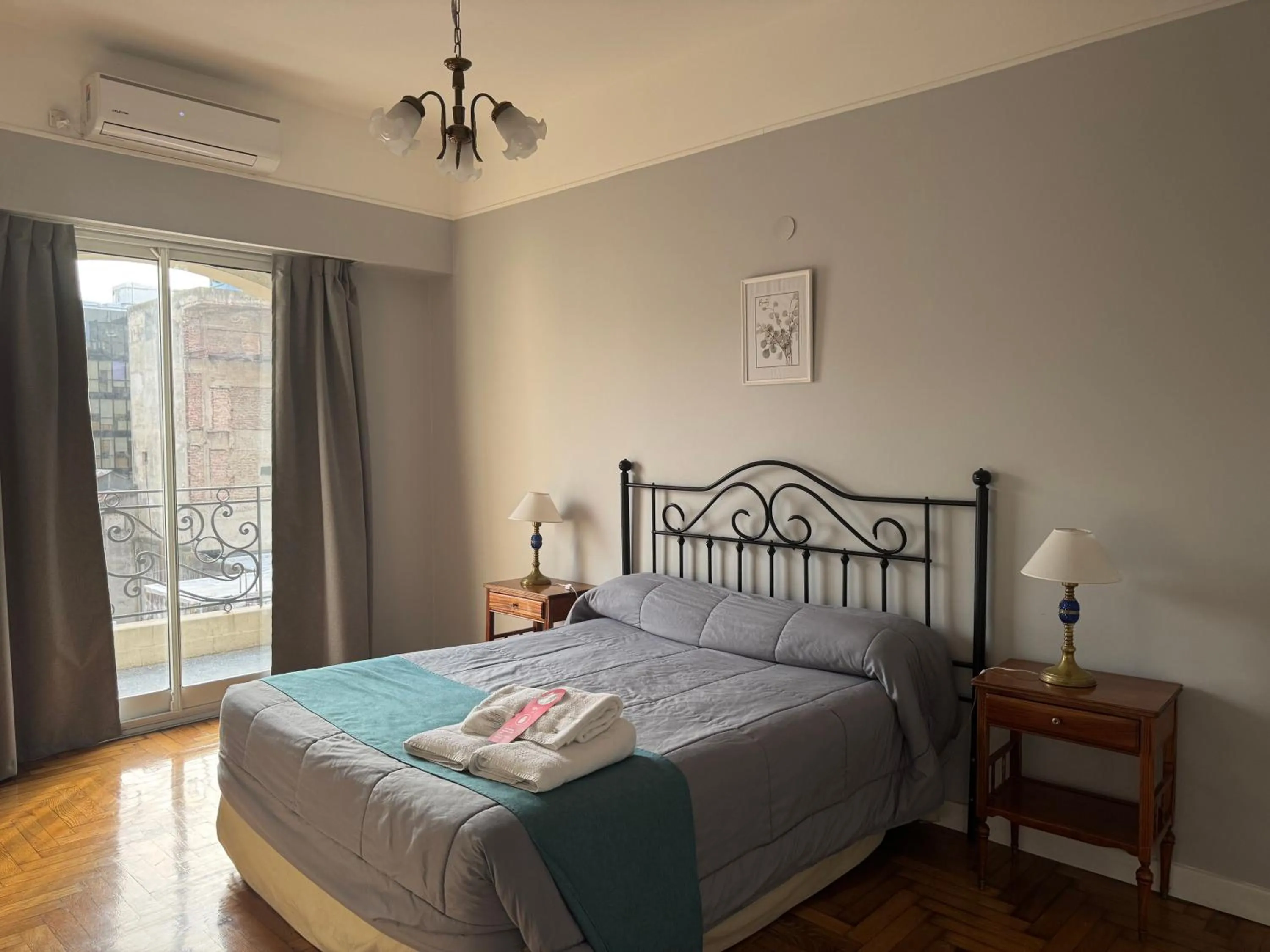 Bed in Hotel Lyon by MH