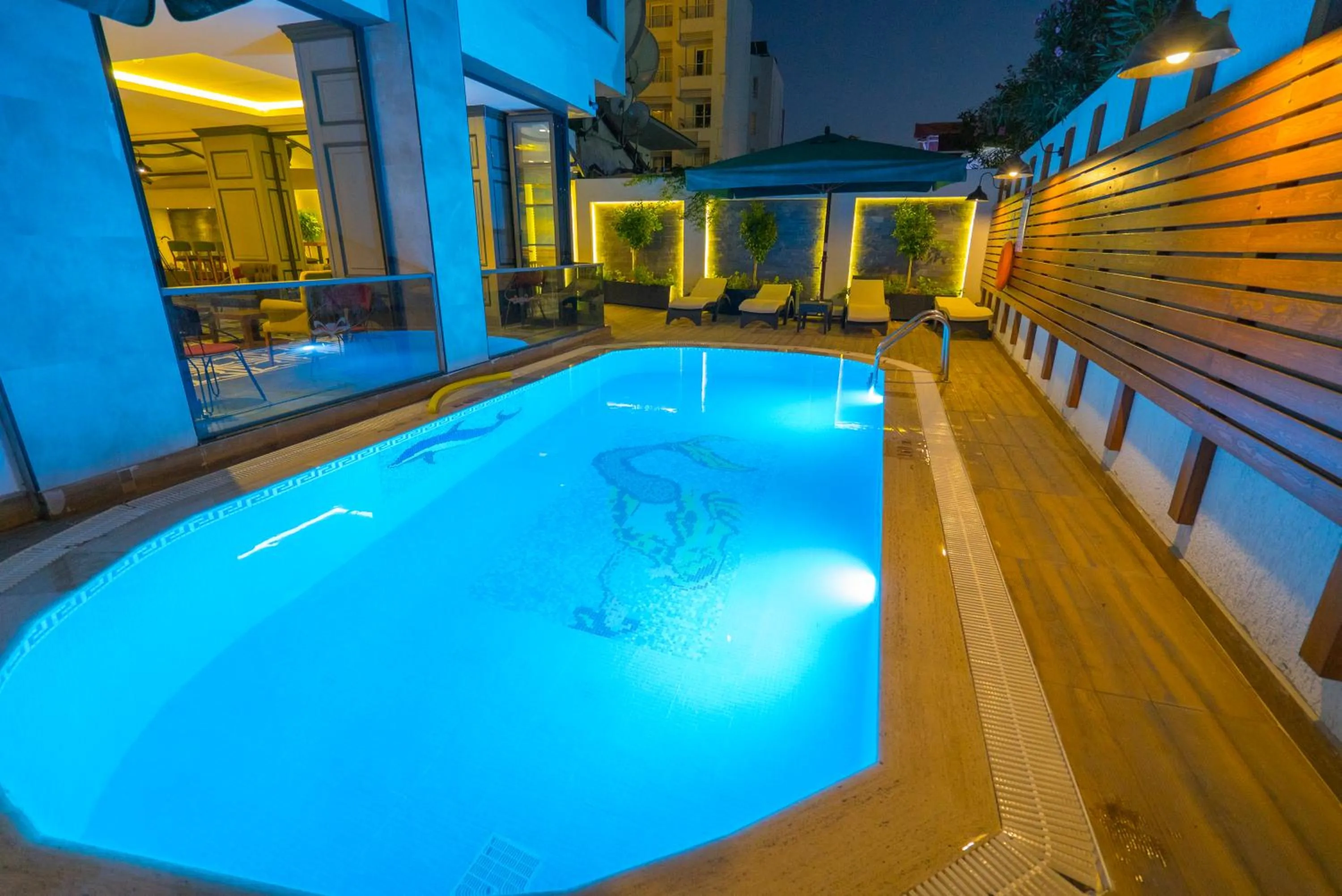 Swimming pool in Marmaris Beach Hotel