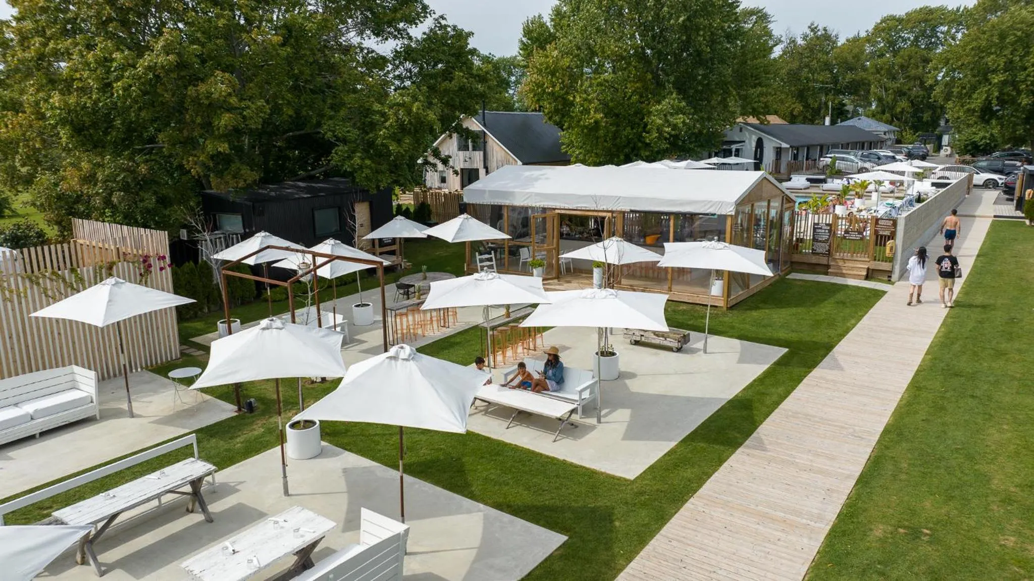 Restaurant/places to eat in The Lakeside Prince Edward County