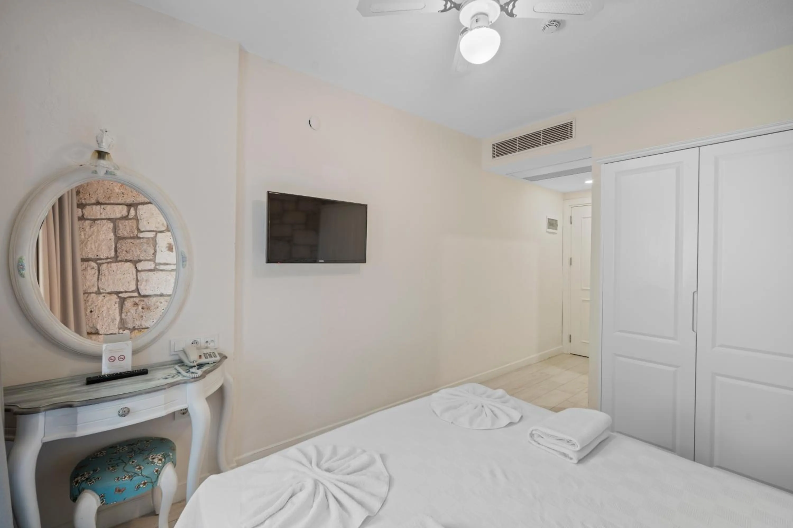 Bed in Bademli Konak Otel