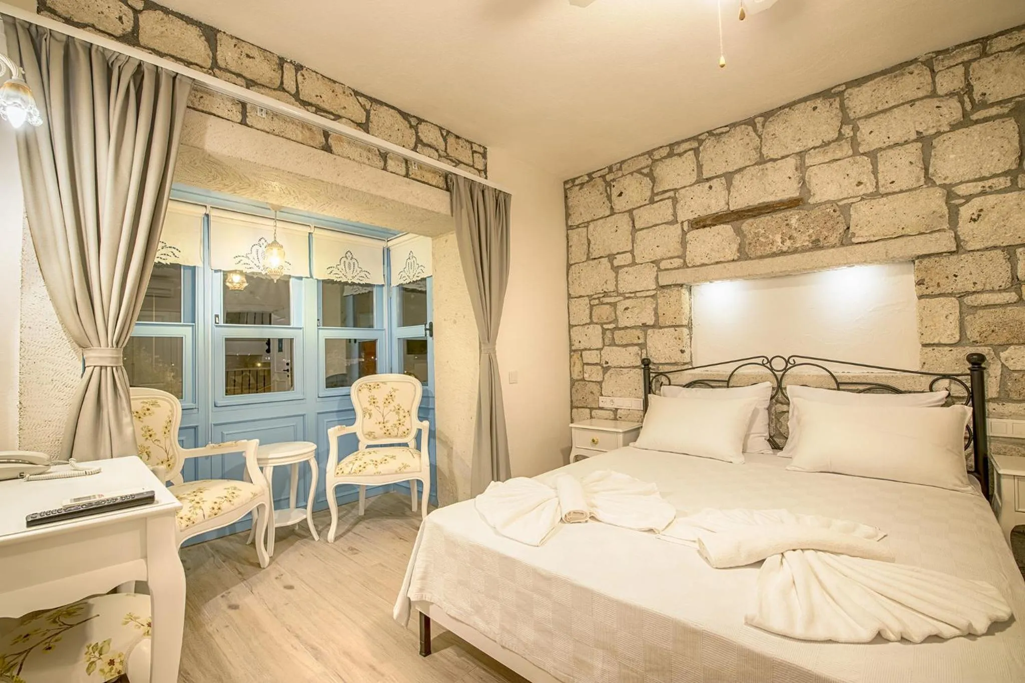 Bedroom, Bed in Bademli Konak Otel