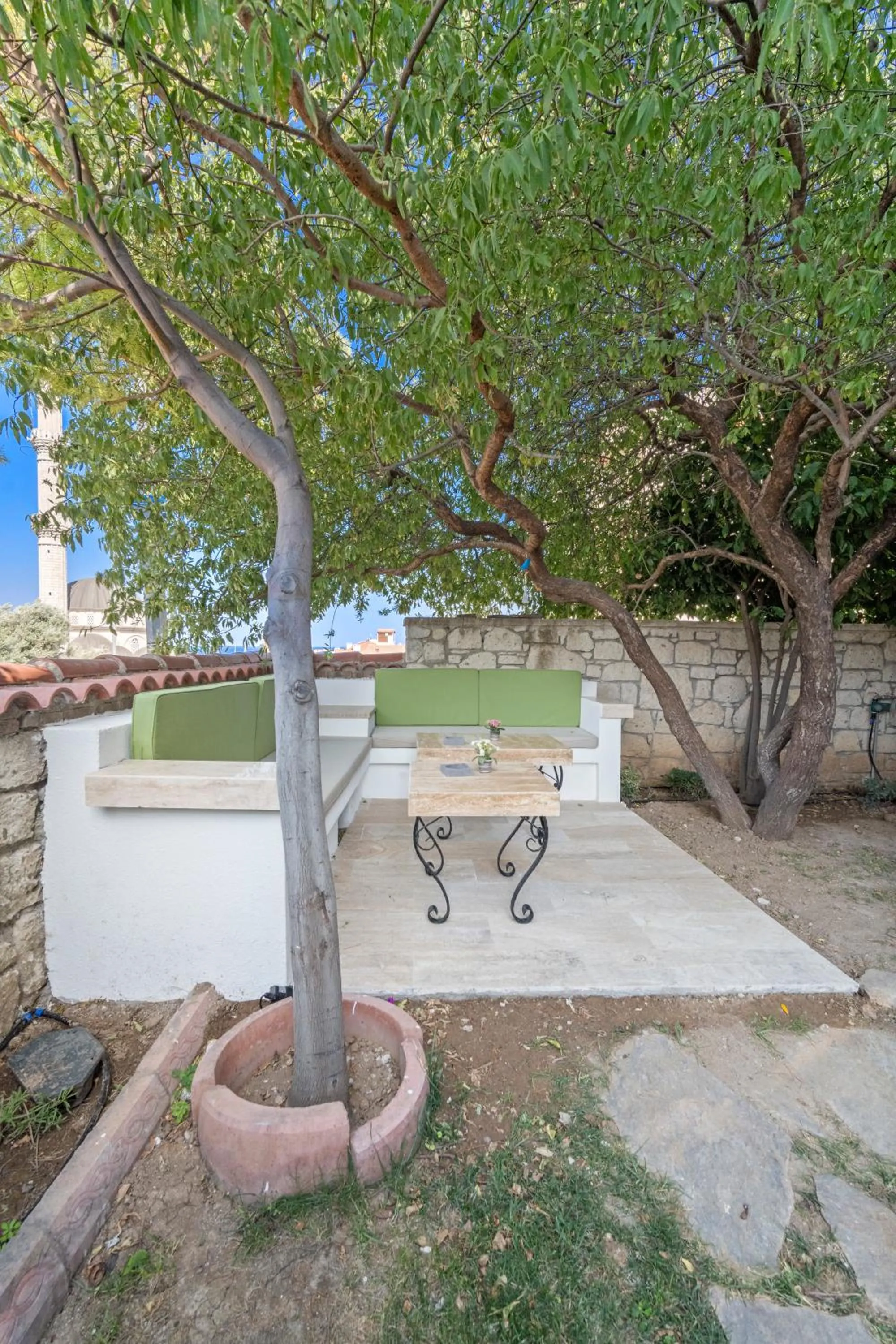 Garden in Bademli Konak Otel