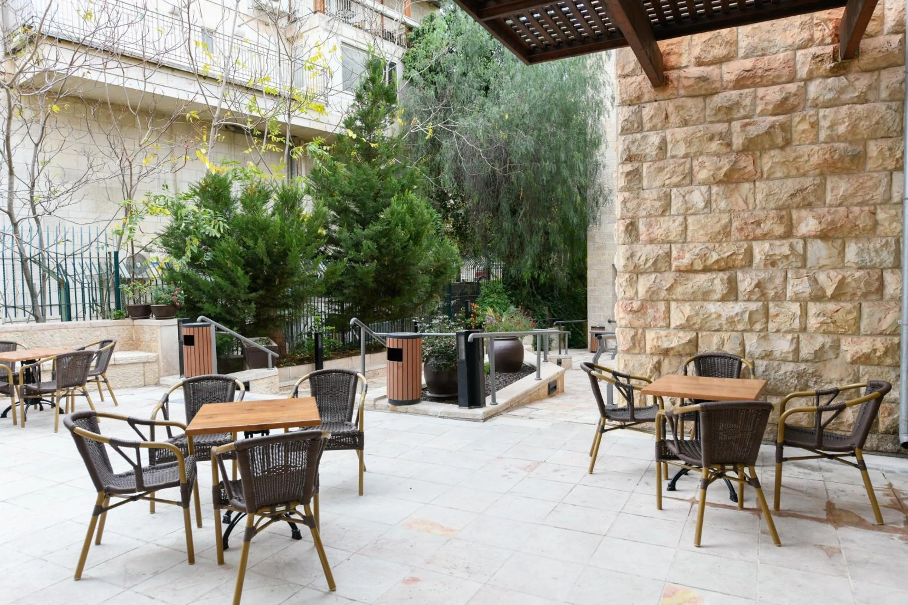 Patio in HI Agron - Jerusalem Hostel