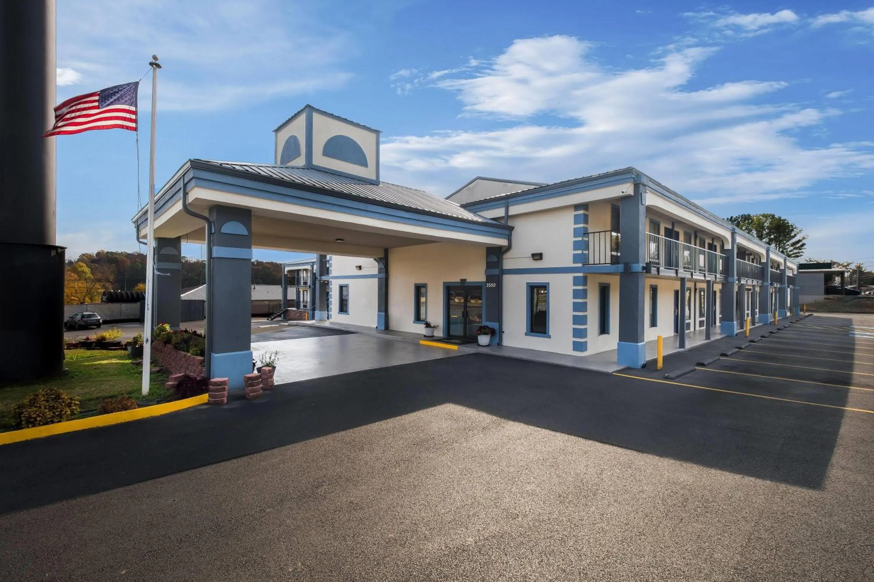 Property building in Days Inn by Wyndham Cleveland TN