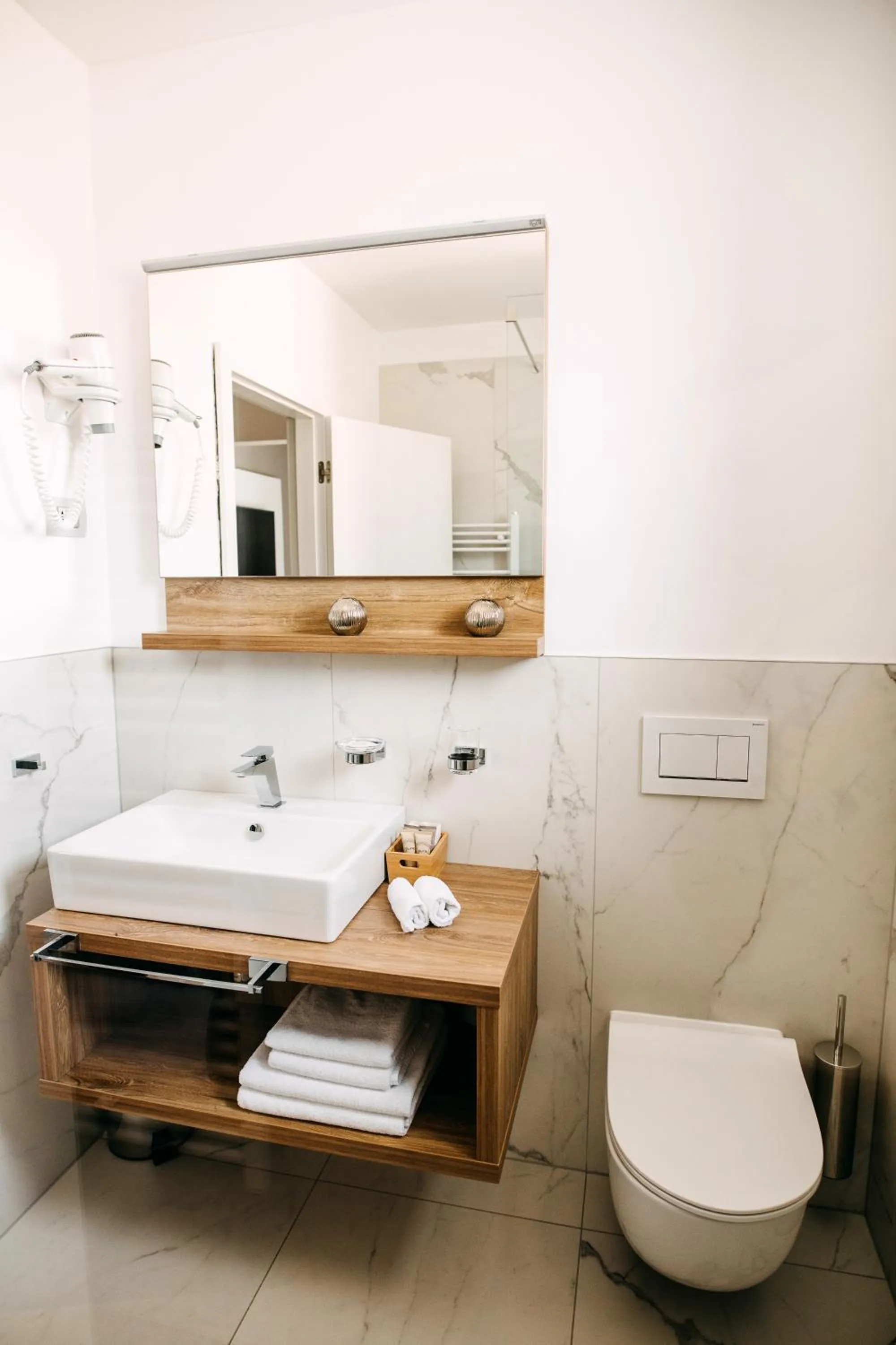 Toilet in Residence Vaal