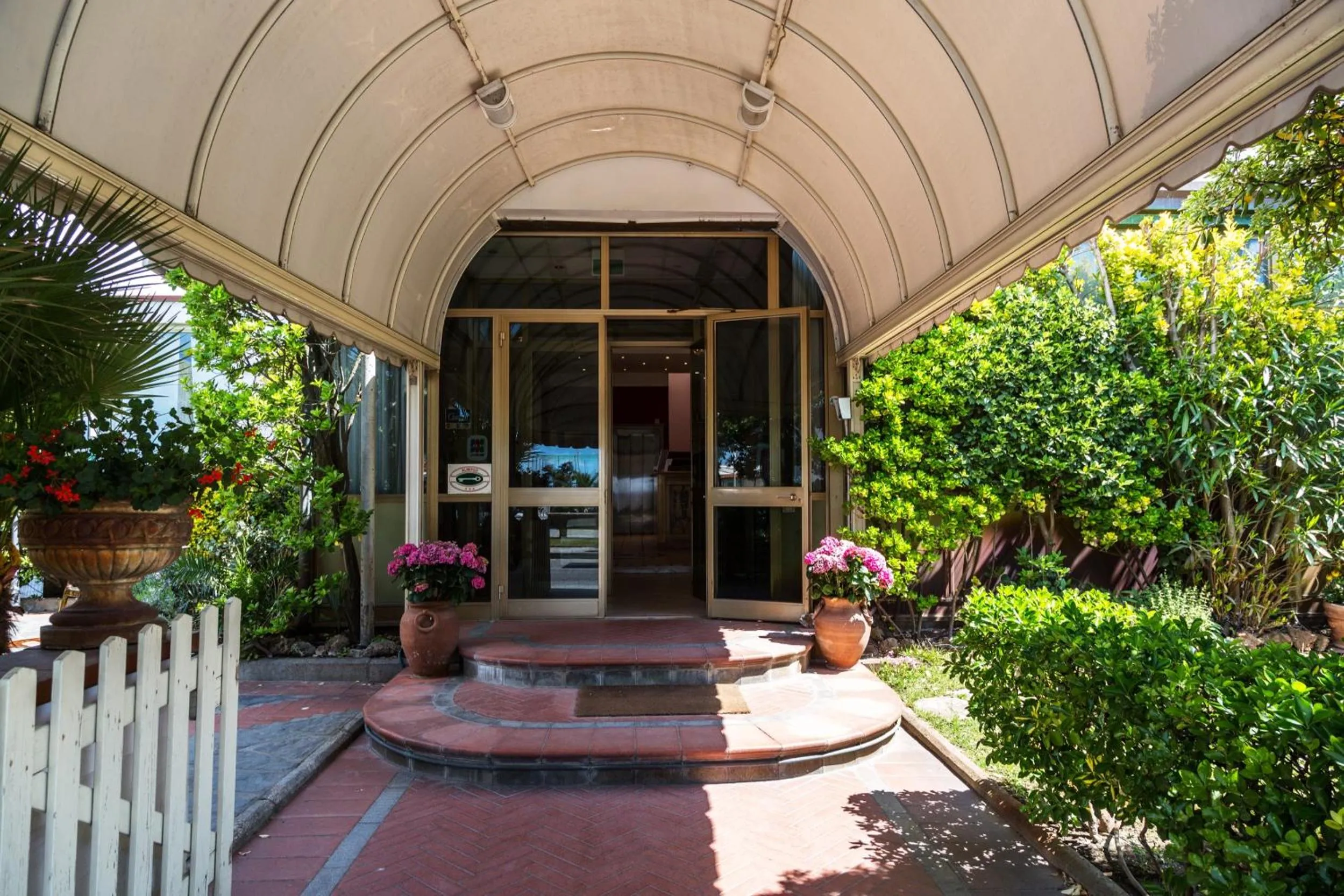 Facade/entrance in Hotel Ambasciatori