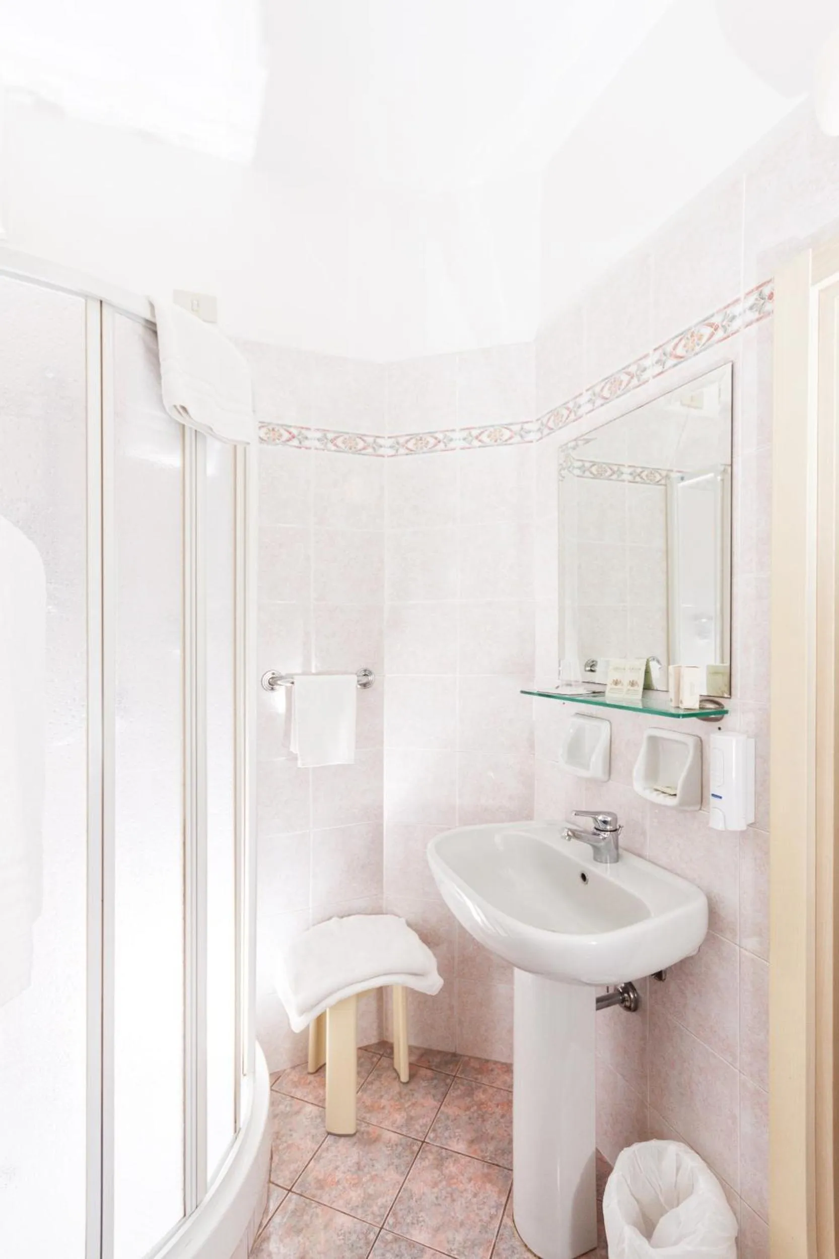 Bathroom in Hotel Ambasciatori