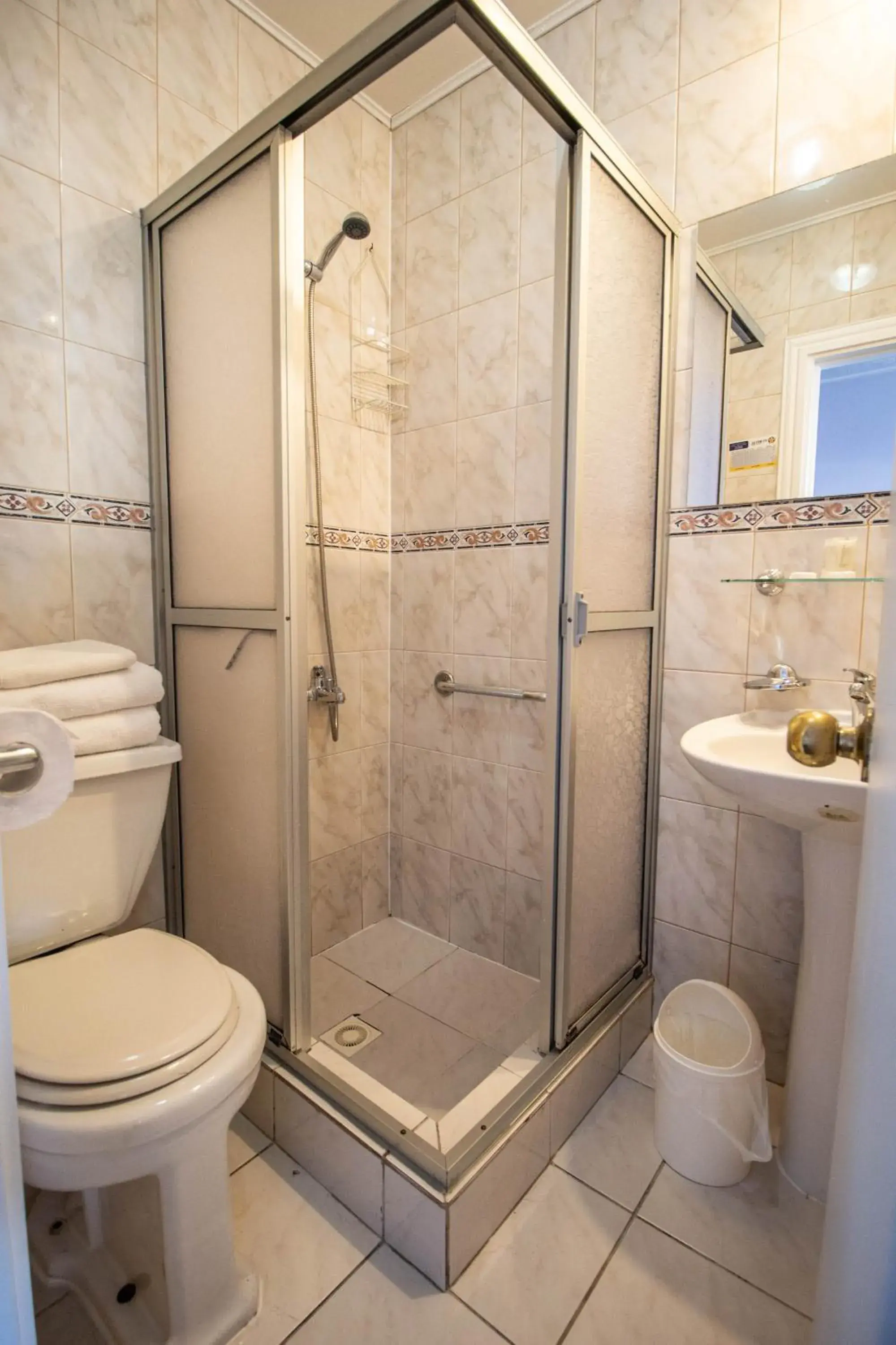 Single Room - single occupancy in Montepiedra Costanera Valdivia Single Room - single occupancy in Montepiedra Costanera Valdivia