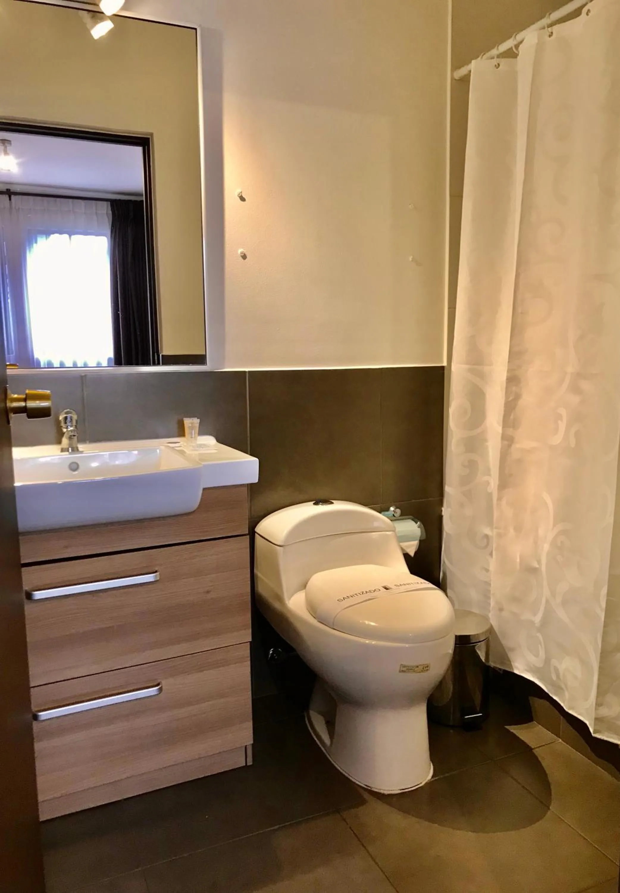 Bathroom in KU Hotel Turismo Temuco