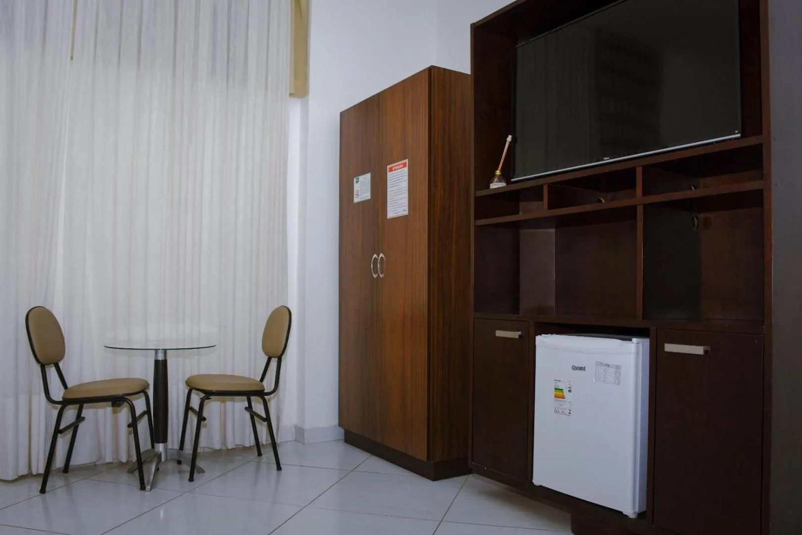 Living room in Pioneiro Hotel