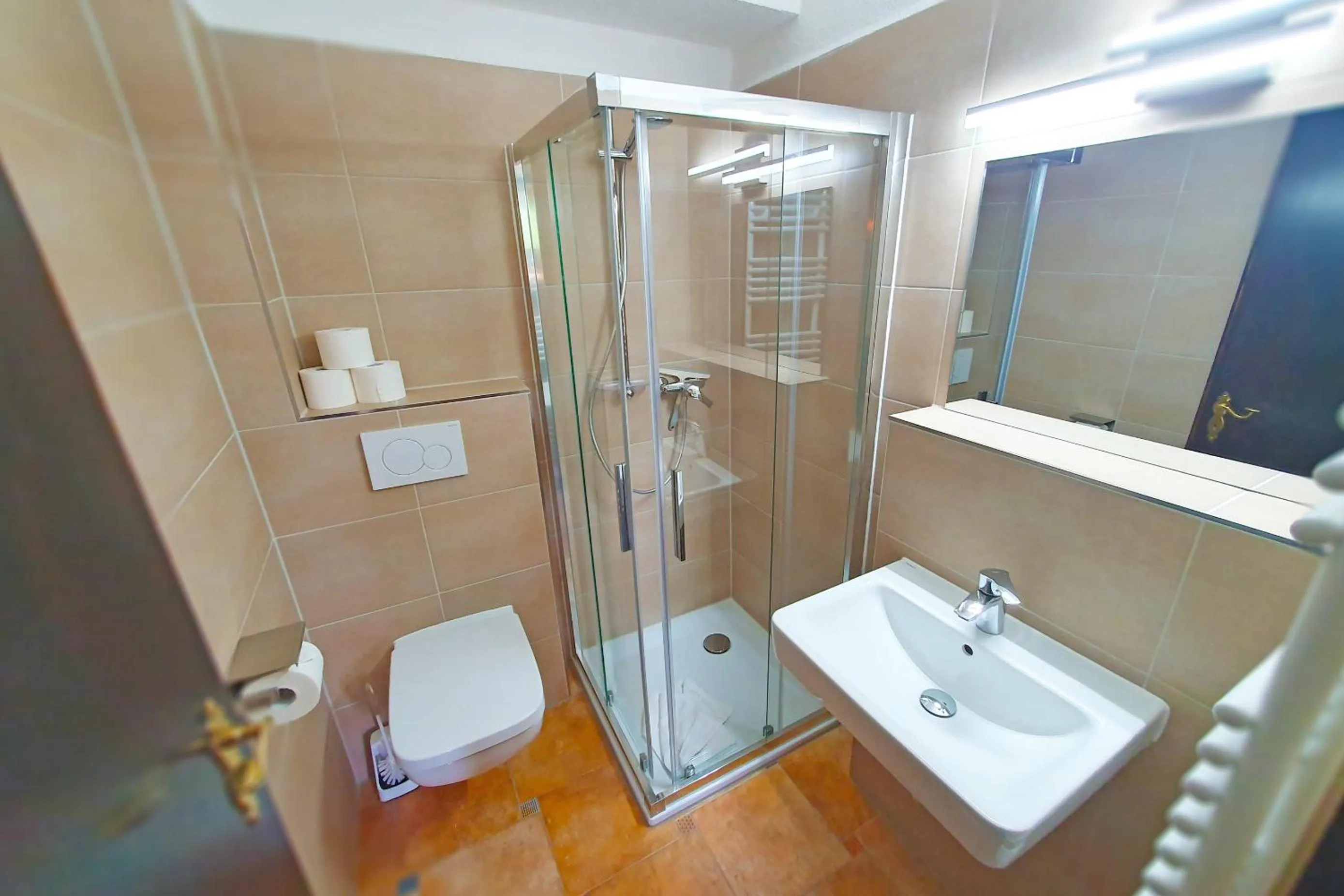 Shower in BinzHotel Landhaus Waechter