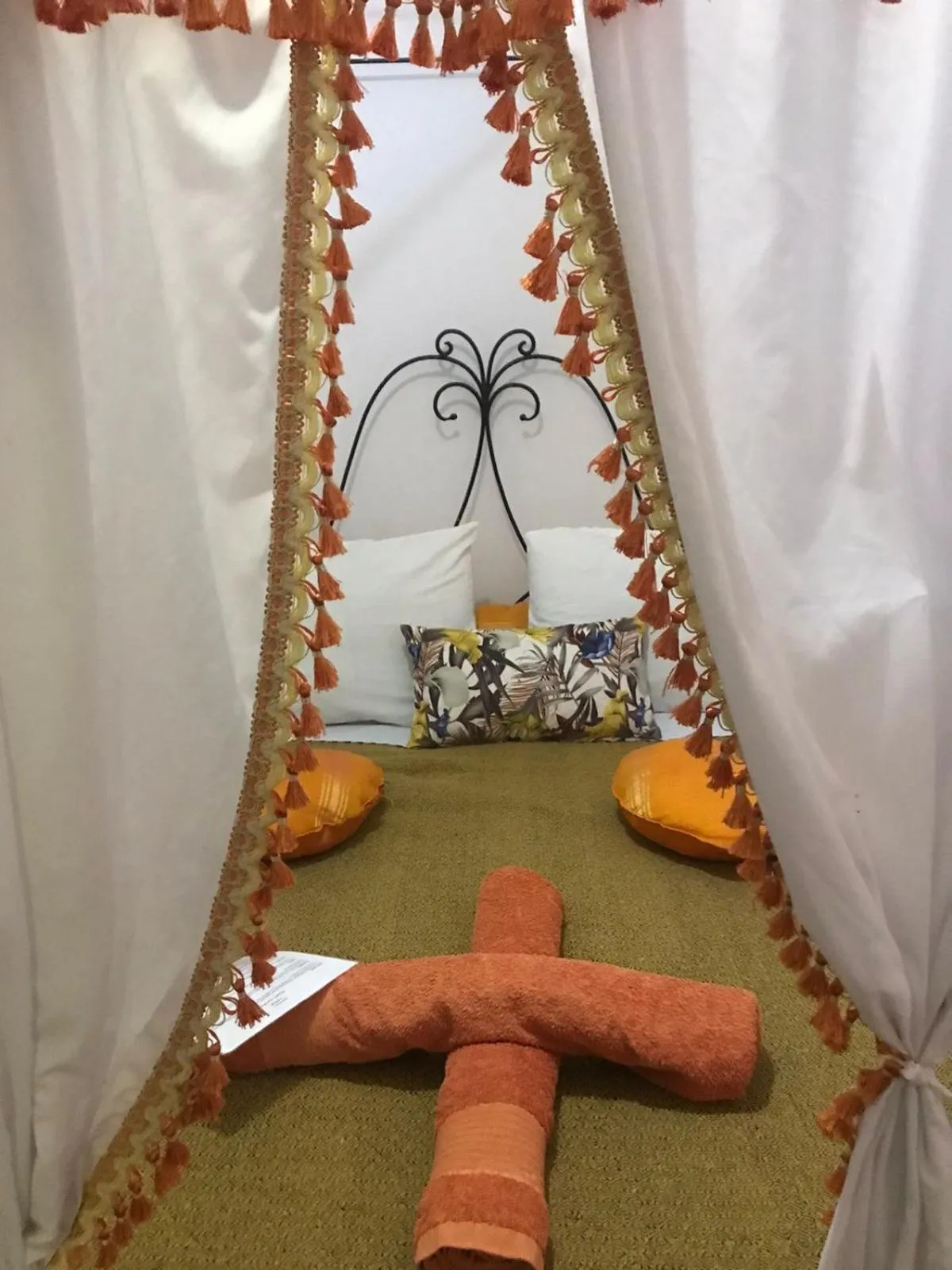 Bedroom in Hôtel Riad Gnaoua