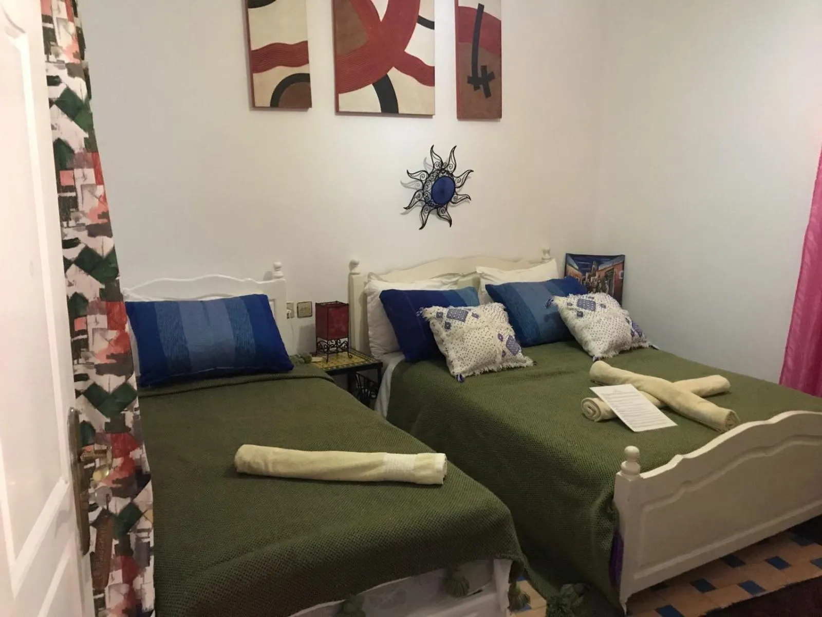 Bed in Hôtel Riad Gnaoua