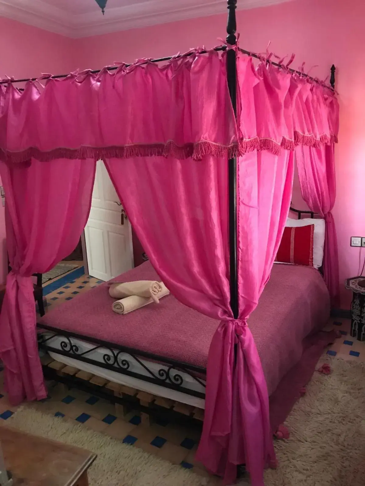 Deluxe Room in Hôtel Riad Gnaoua Deluxe Room in Hôtel Riad Gnaoua