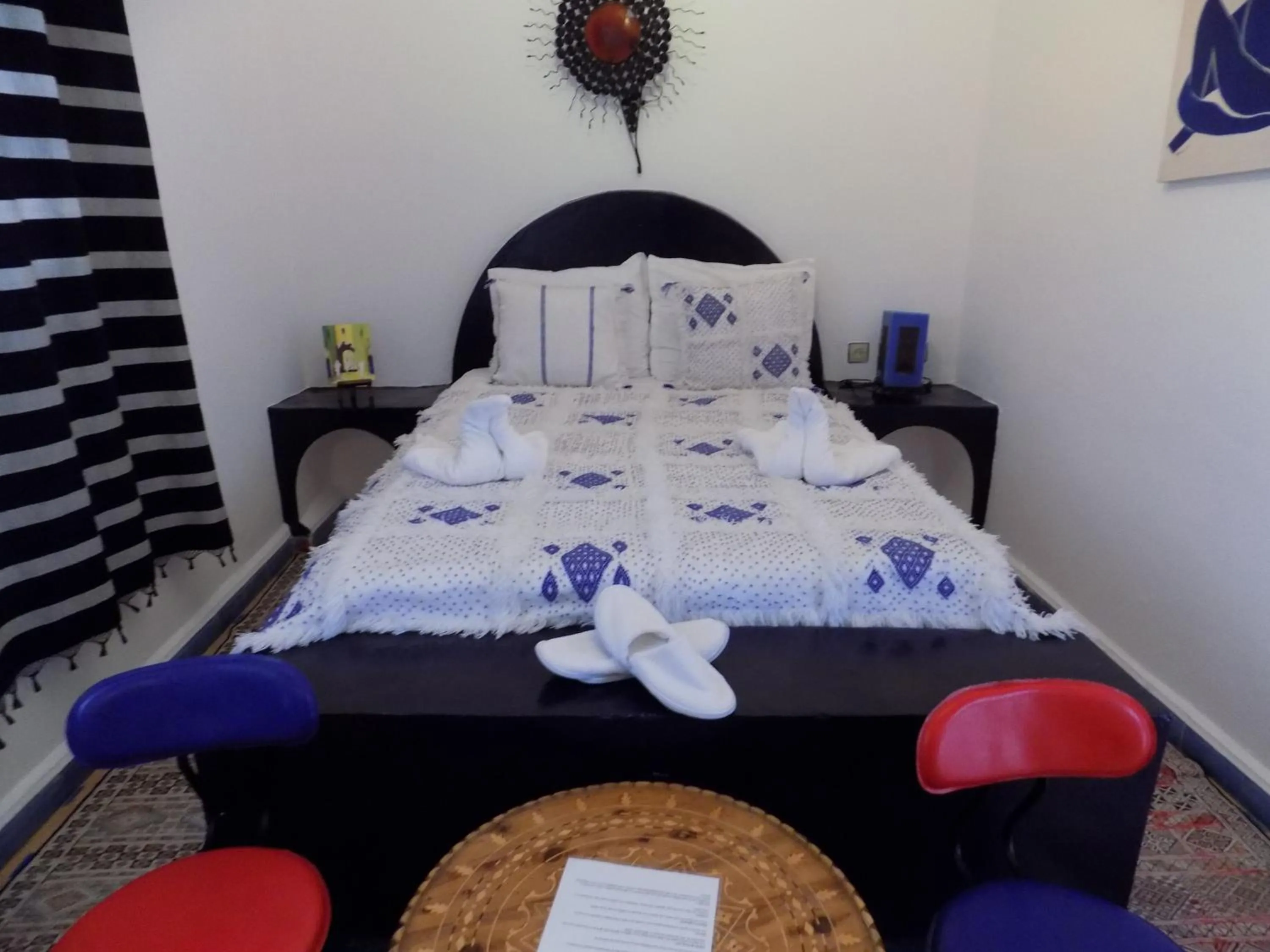 Bed in Hôtel Riad Gnaoua