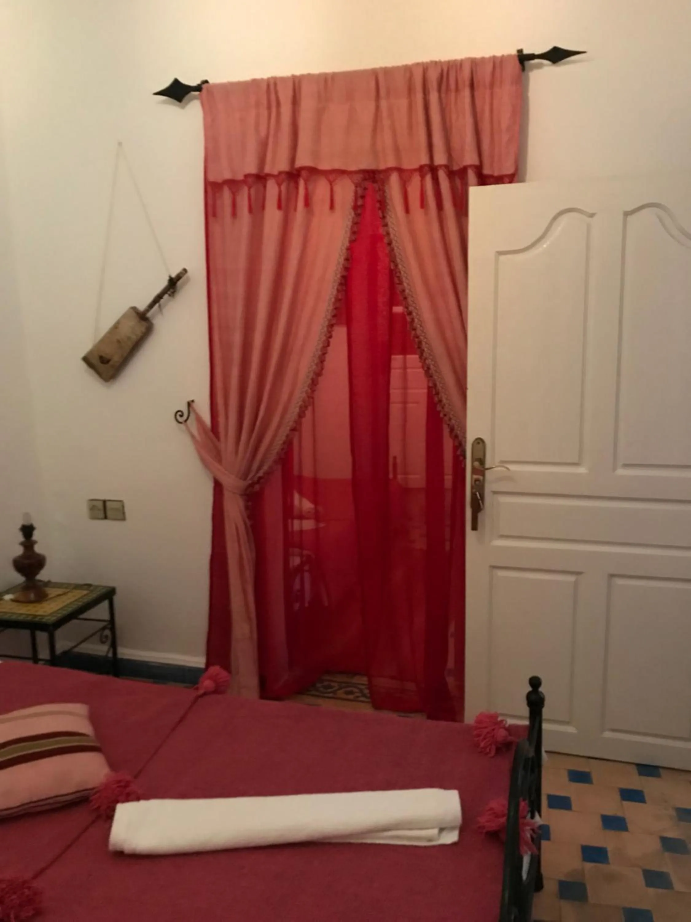 Bedroom, Bed in Hôtel Riad Gnaoua