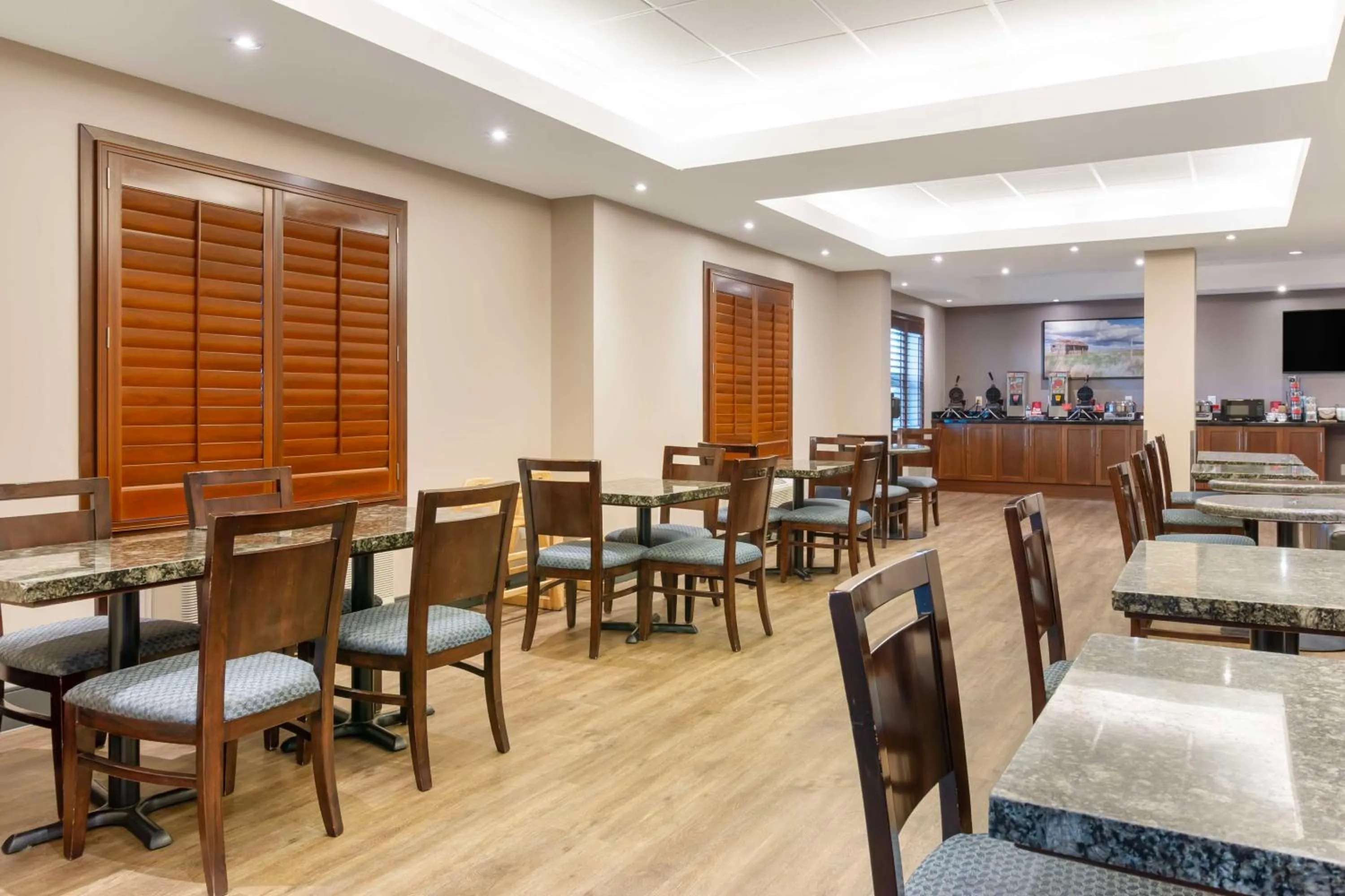 Breakfast in Best Western Plus Brandon Inn