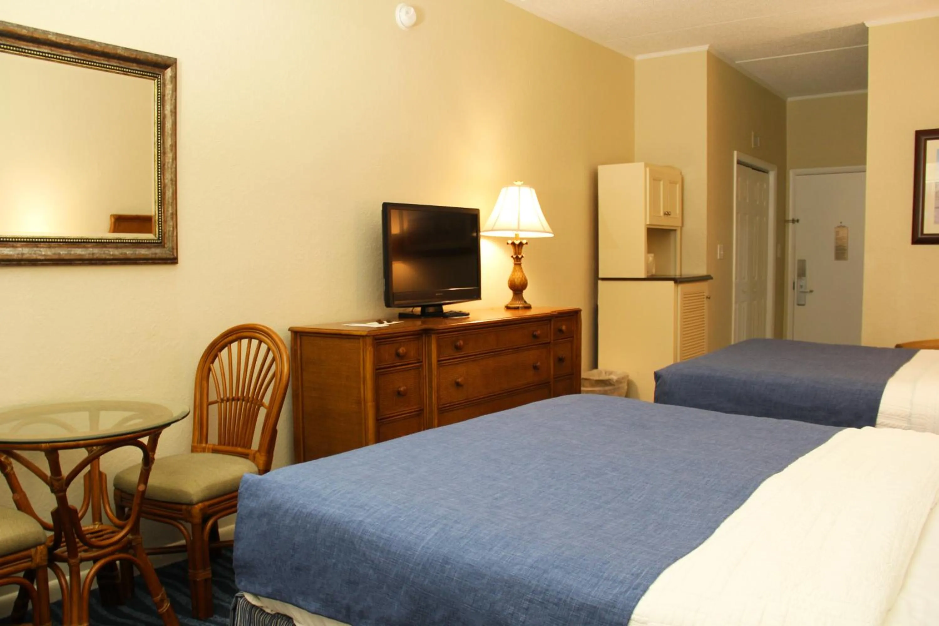 Bed in Surf Side Hotel