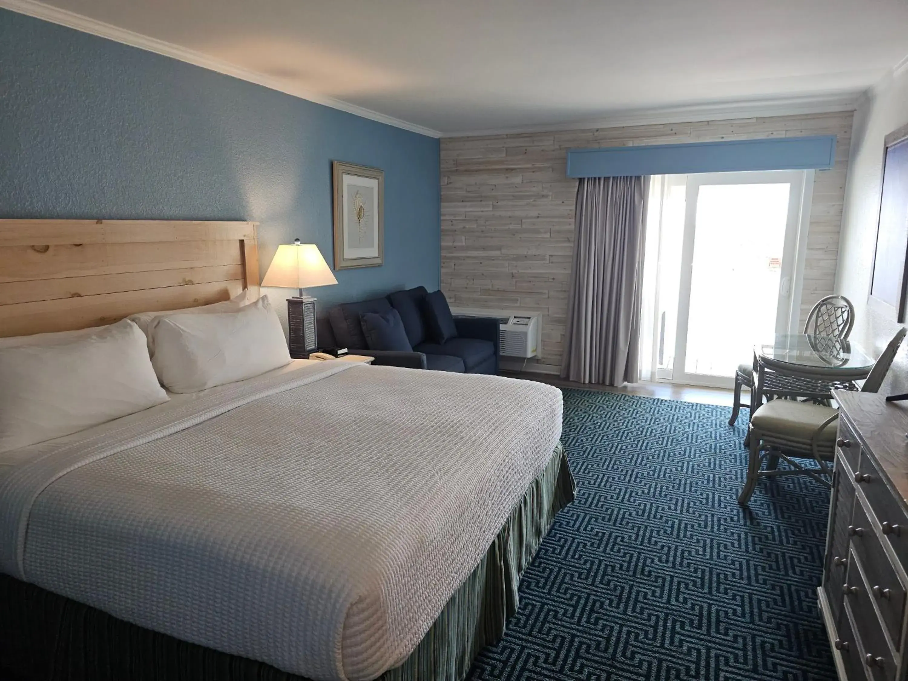 ADAK – ADA Accessible King in Surf Side Hotel ADAK – ADA Accessible King in Surf Side Hotel