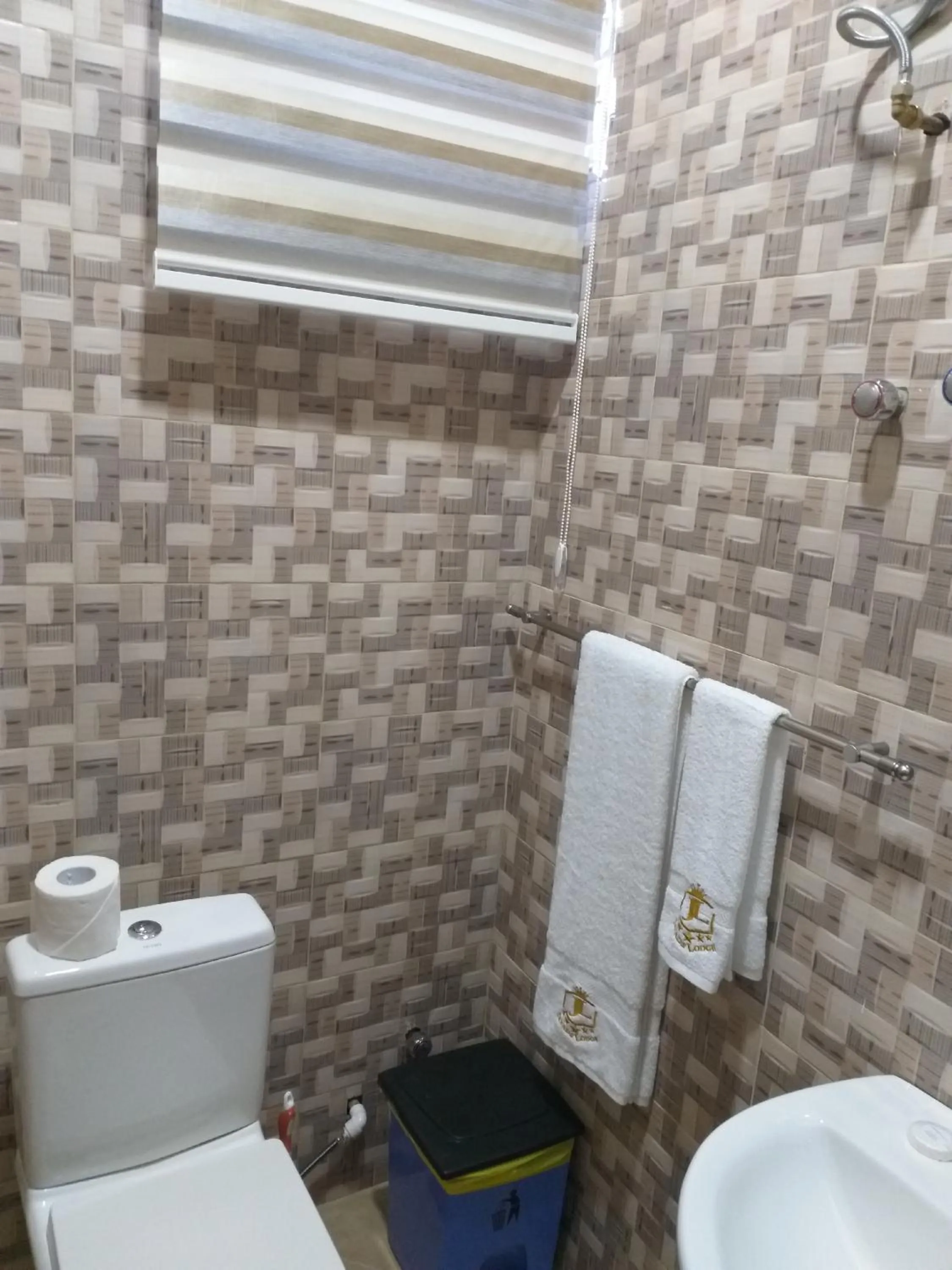 Bathroom in Jeyads Lodge