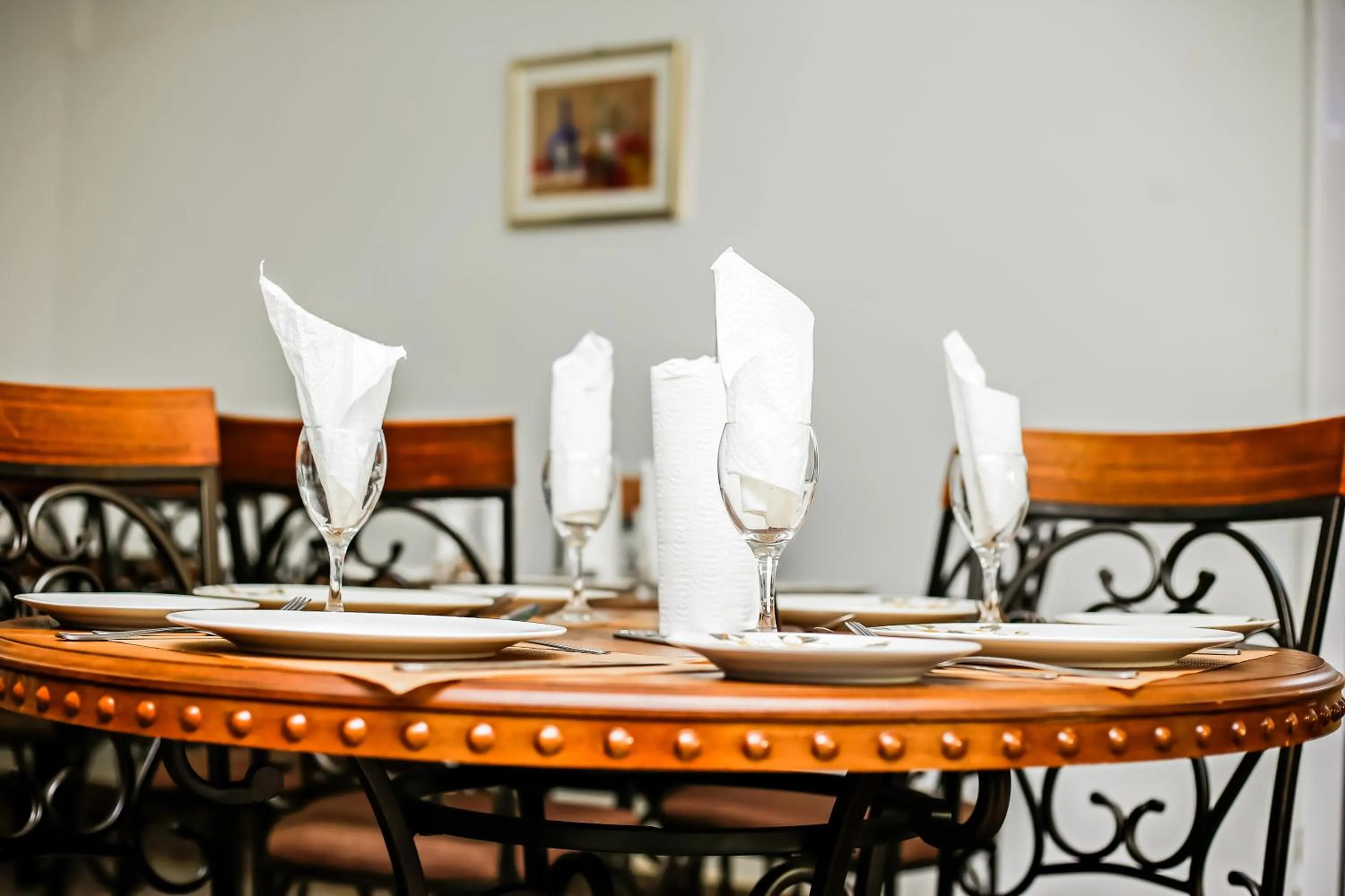 Restaurant/places to eat in Jeyads Lodge