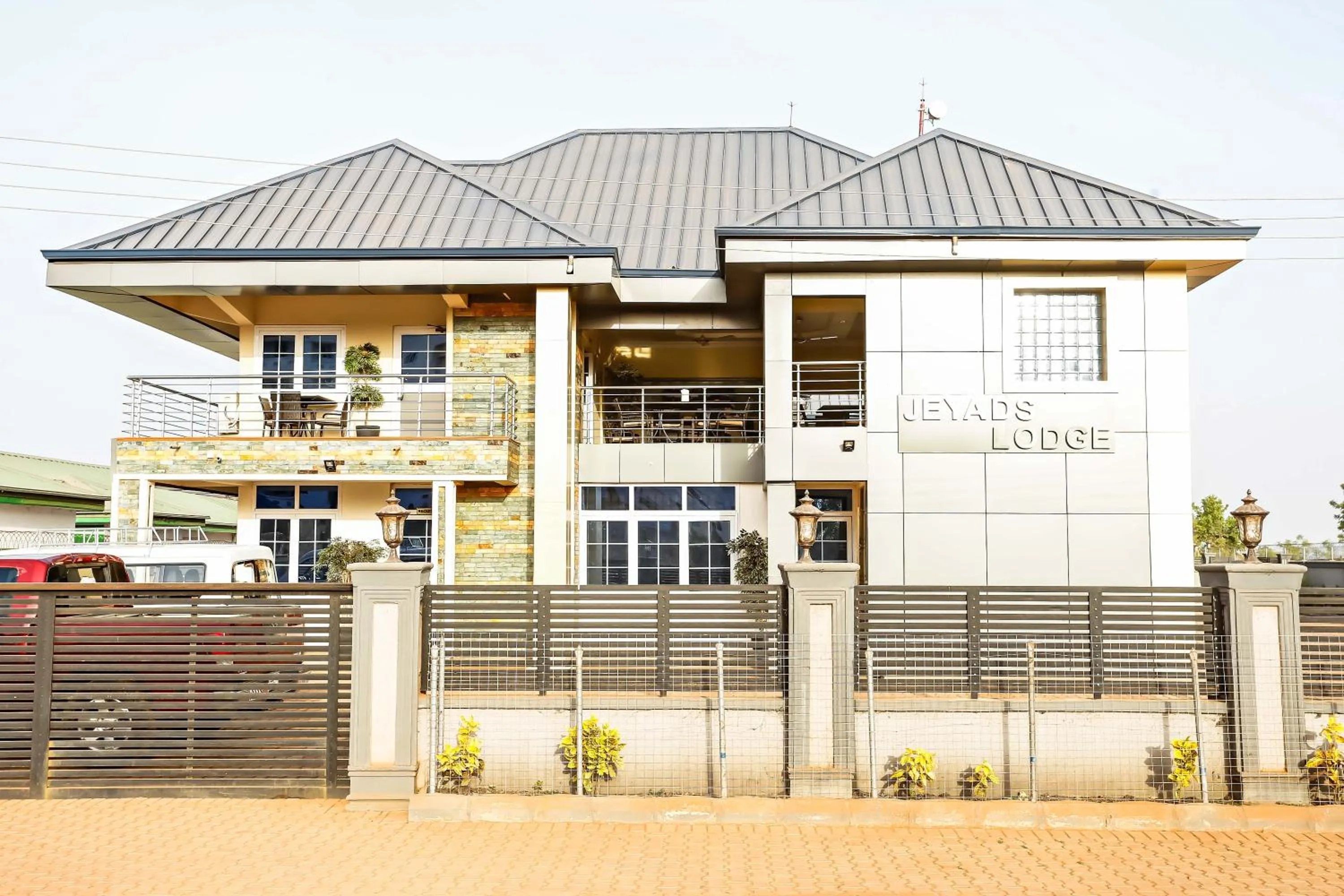 Property building in Jeyads Lodge