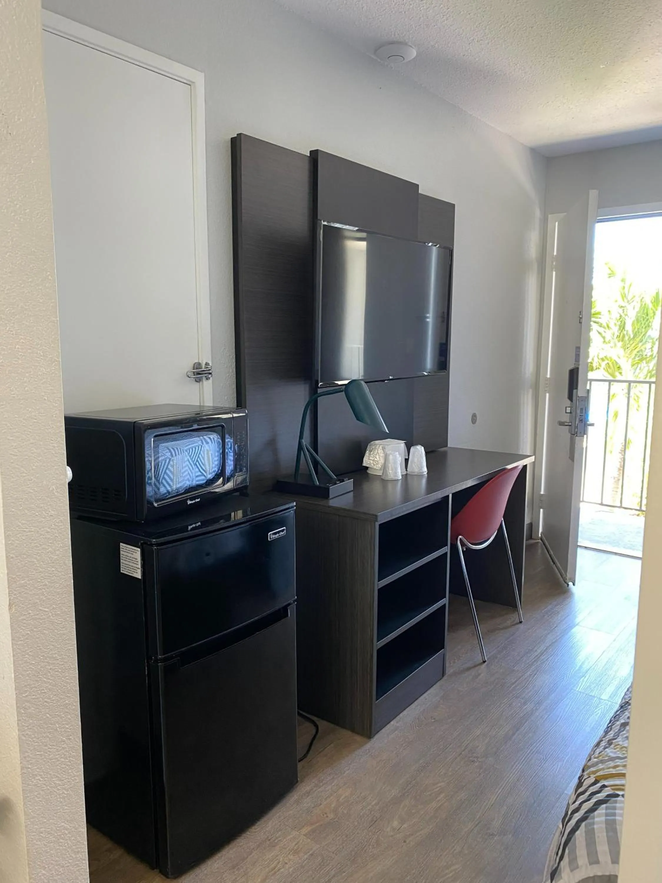 minibar in Motel 6-Lantana West Palm Beach, FL