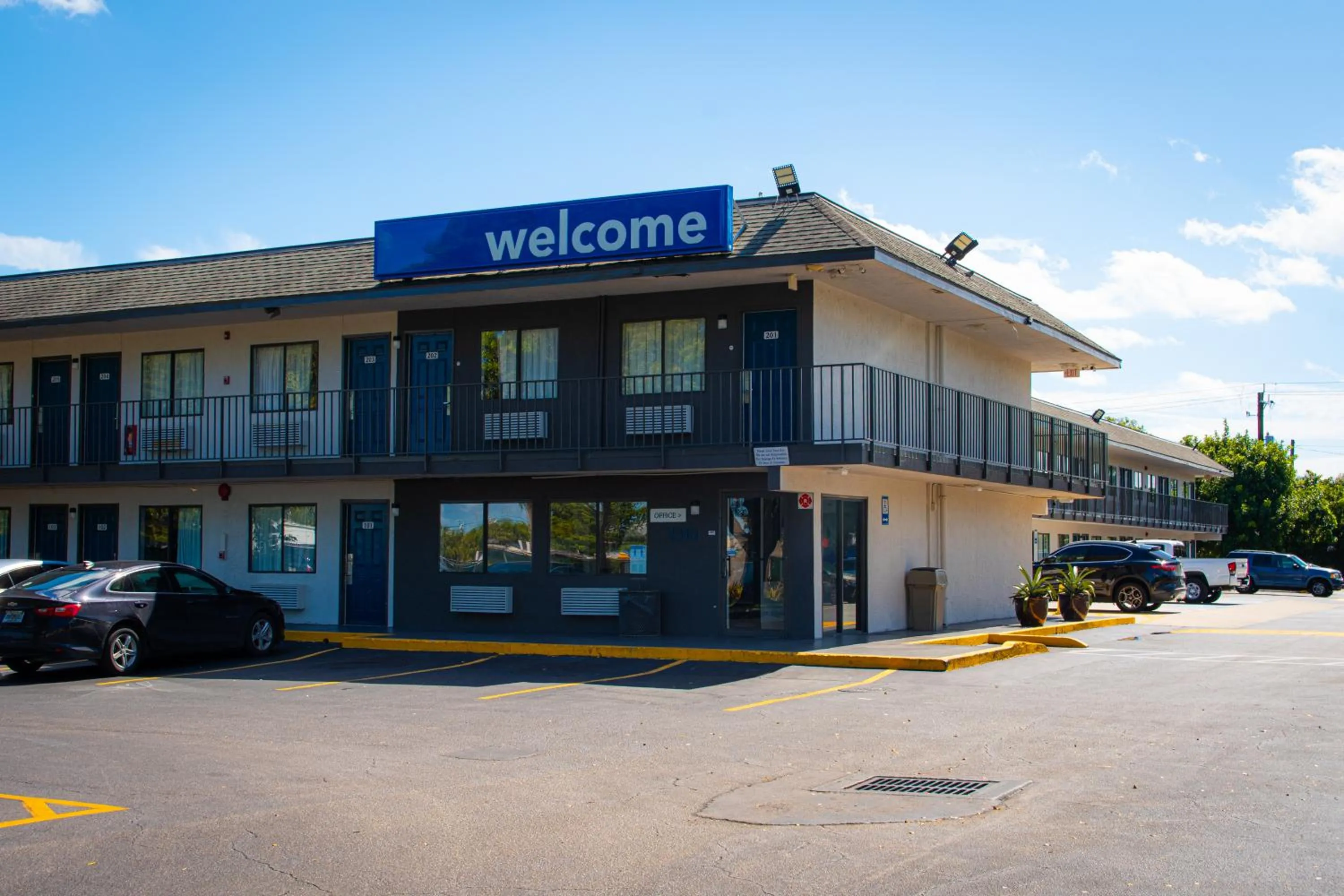 Property building in Motel 6-Lantana West Palm Beach, FL